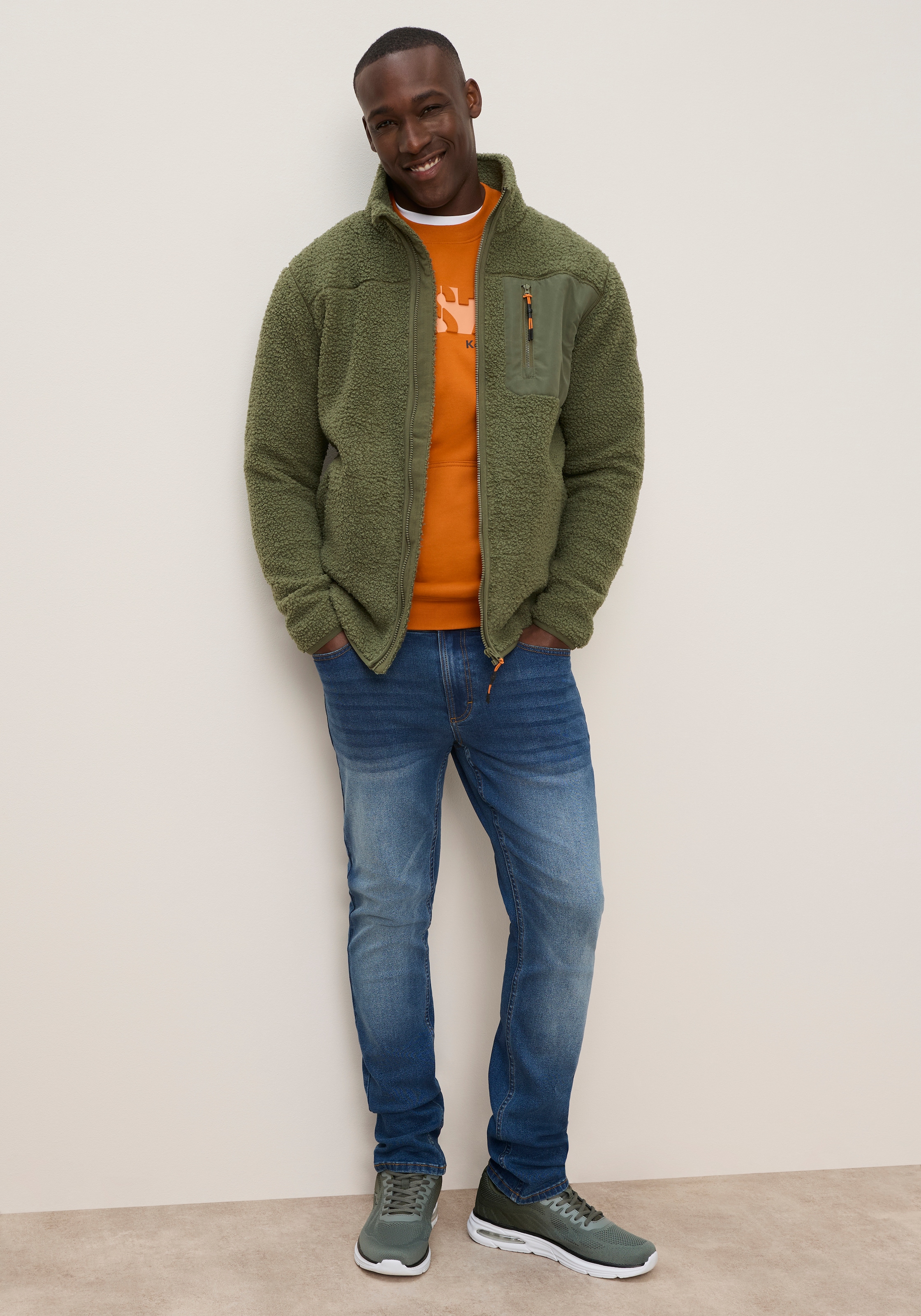 KangaROOS Fleecejacke Teddy Fleece Jacke mit  Brusttaschen für den Übergang