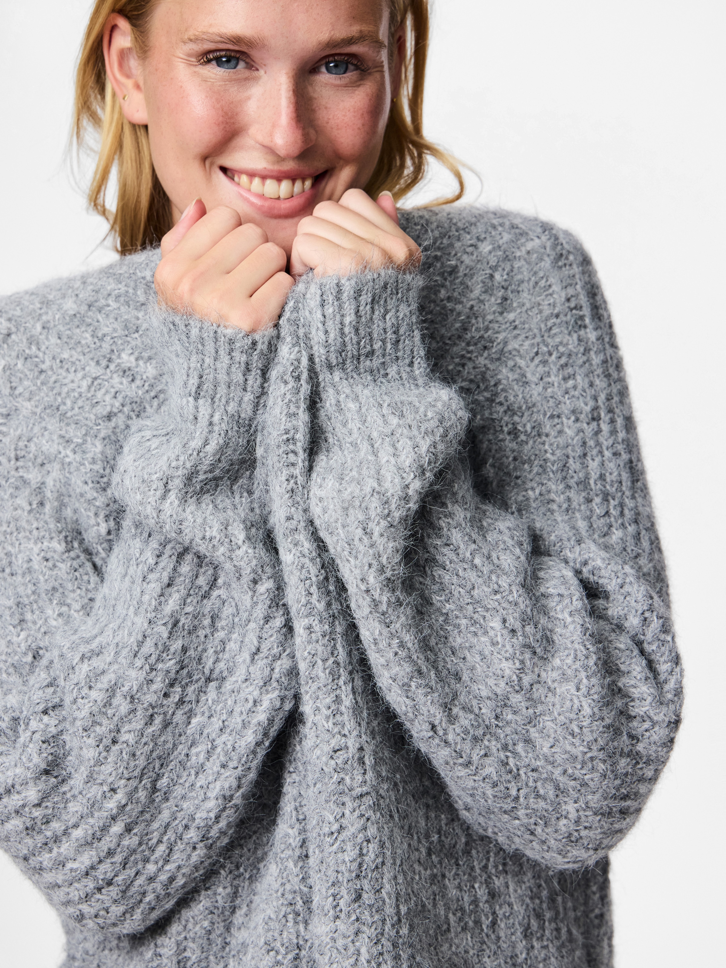 pieces Strickjacke »PCCLEO LS V-NECK KNIT CARDIGAN NOOS BC«