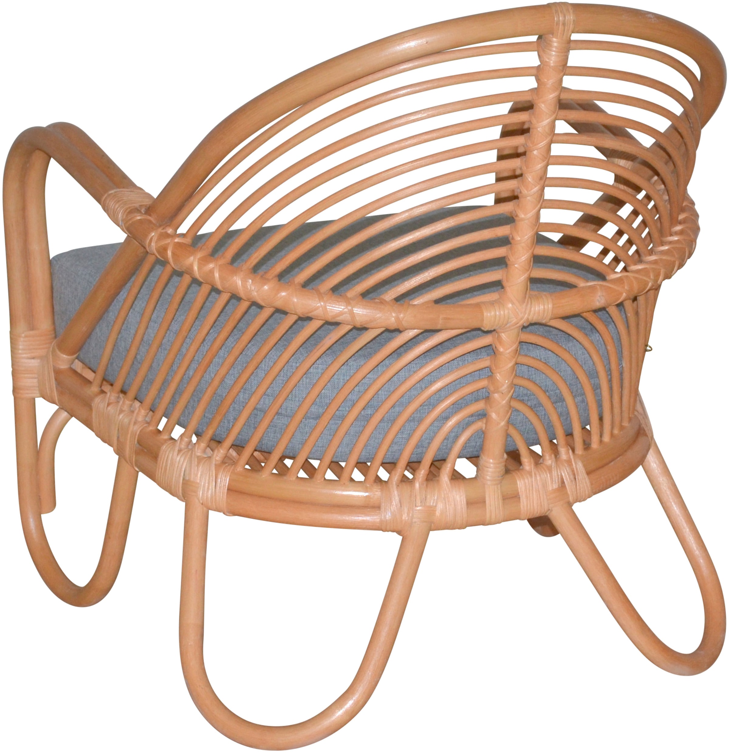 HOFMANN LIVING AND MORE Loungesessel Inklusive extra stark gepolsterten Sitzkissen, 1 Stk. tlg. Handgeflochten