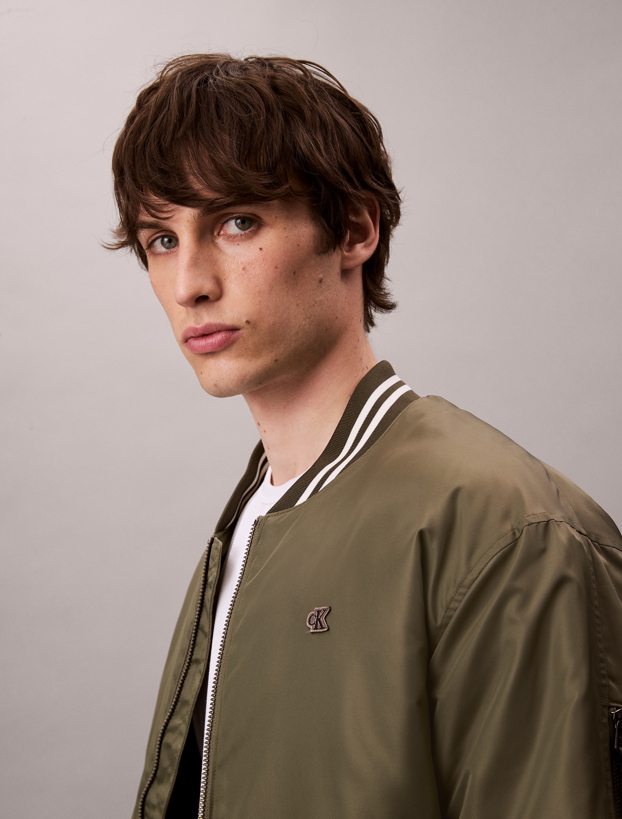 Calvin Klein Collegejacke »LS JEANS TIPPED HERO BOMBER« ohne Kapuze Mit Rundhalsausschnitt, regular fit
