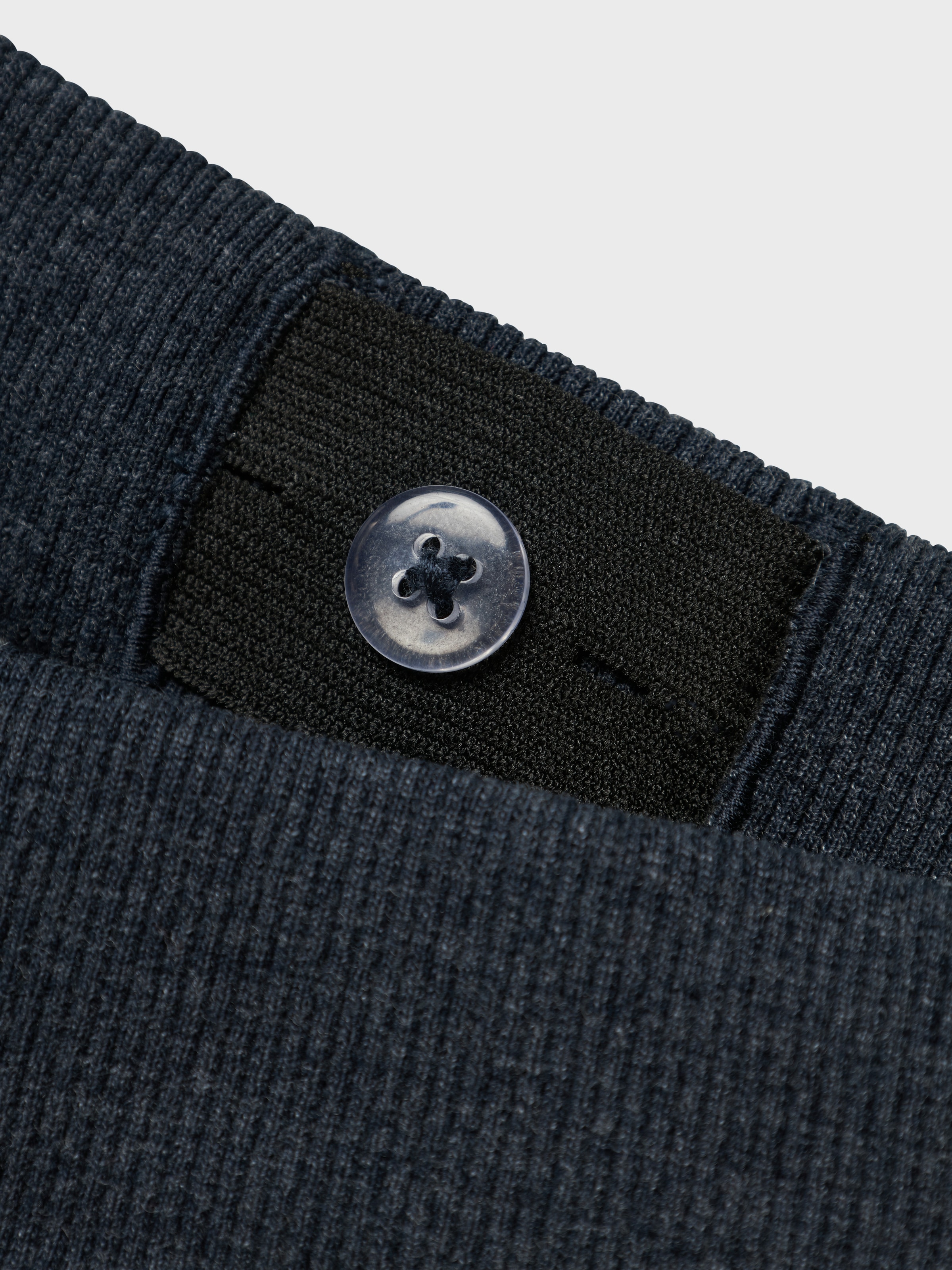 Name It Shorts »NKMVIMO SWE SHORTS BRU NOOS«, mit kontrastfarbigen Details