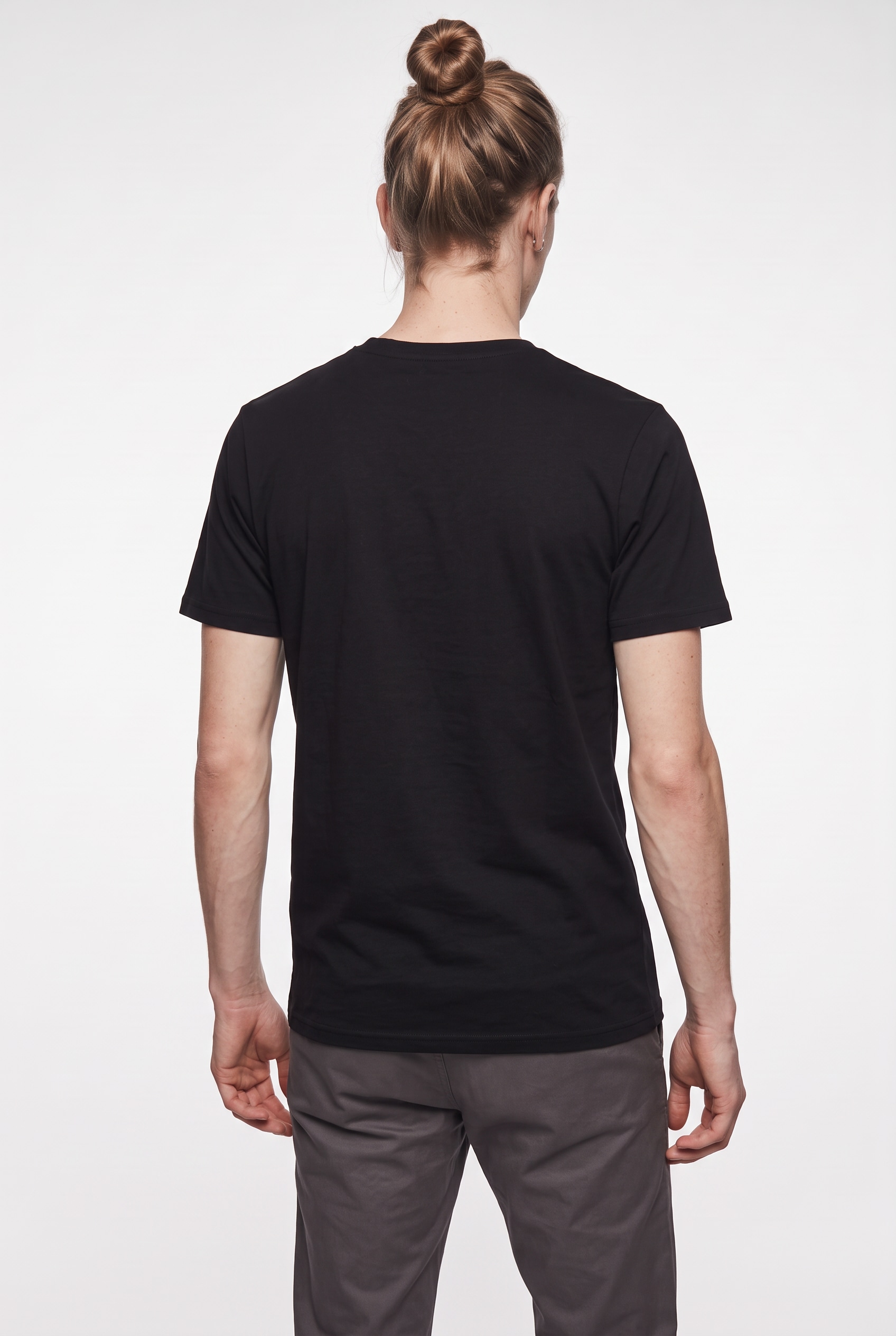 Ellesse T-shirt »SL PRADO TEE« avec impression de logo, manches courtes, coupe basique ajustée, coupe à la hauteur des hanches