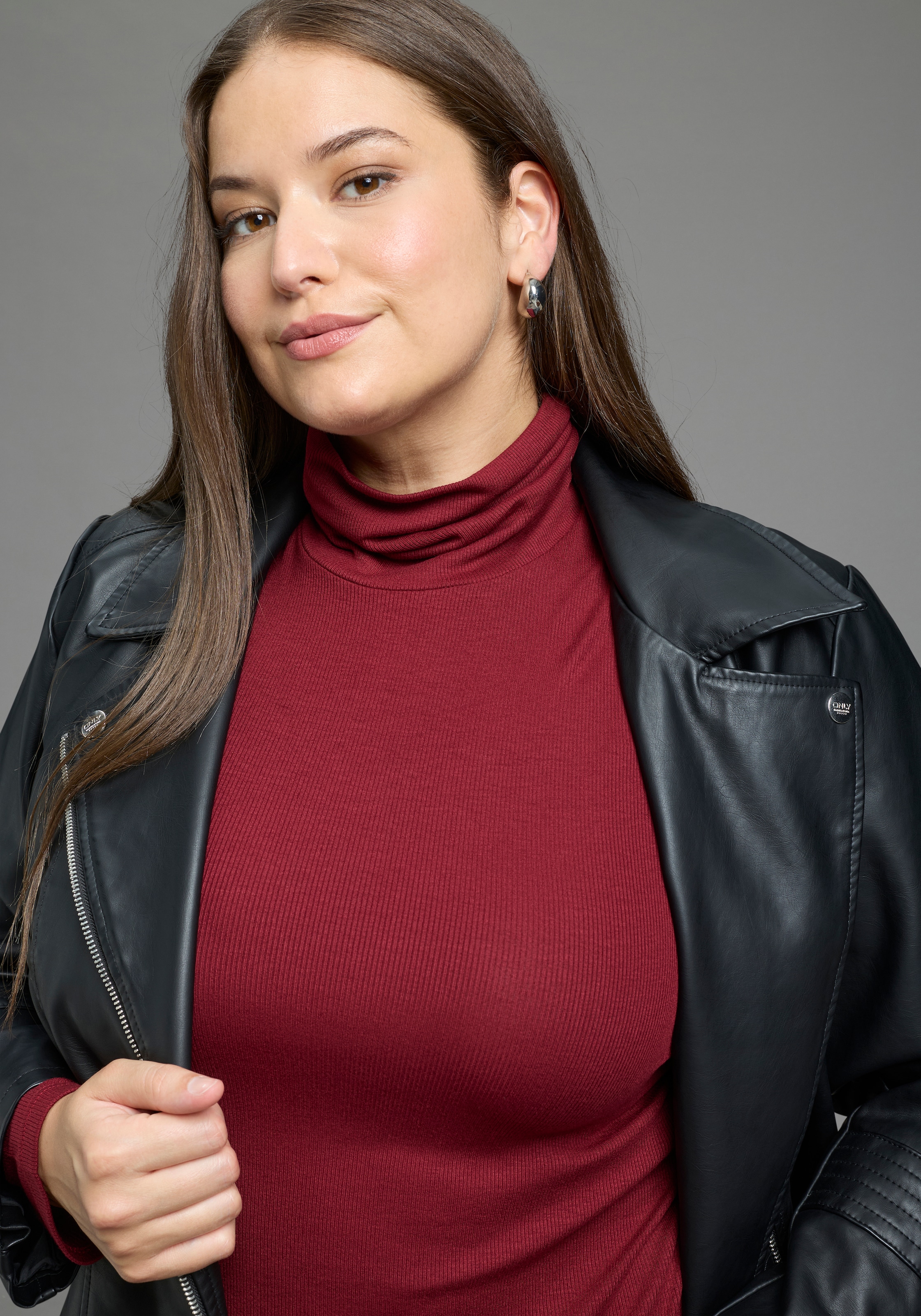 Laura Scott CURVE Rollkragenshirt »Grosse Grössen« figurbetonte Passform, hüftbedeckende Länge, aus Viskosemischung