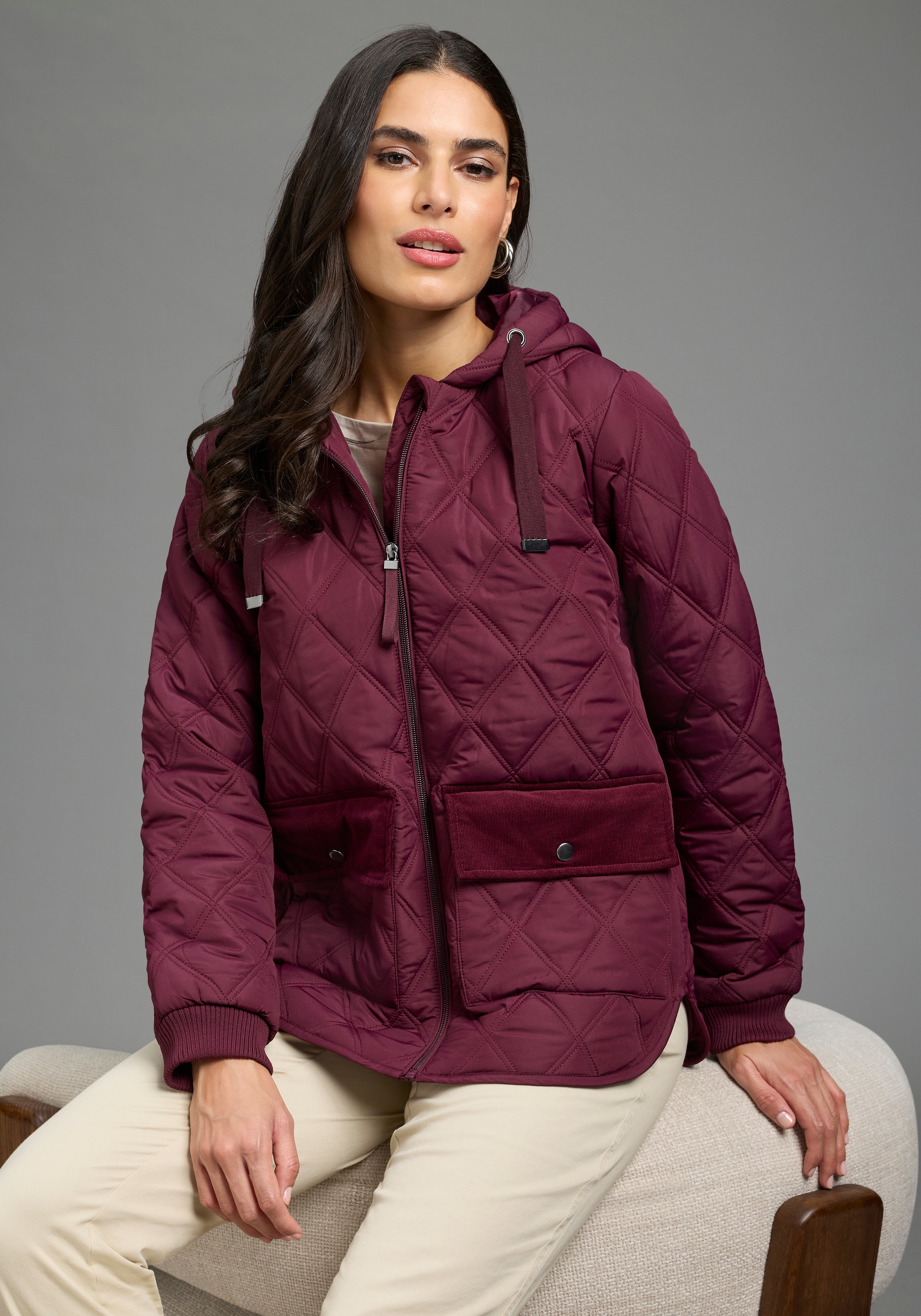 Image of Laura Scott Steppjacke mit Kapuze Kapuze mit modernem Steppmuster für den Übergang