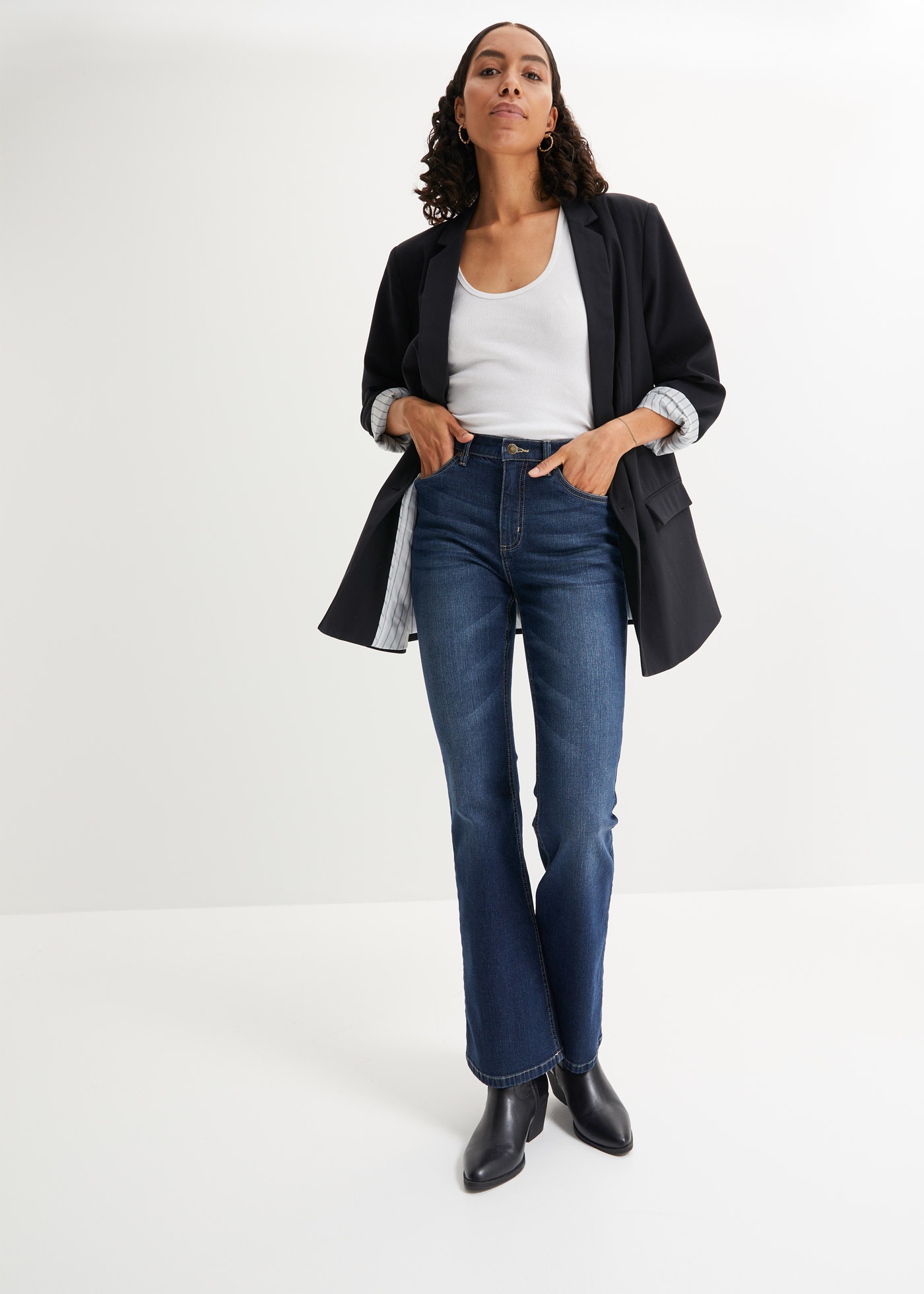 bonprix Jeans à pattes d'eph coupe régulière, avec part d’élasthanne, en mélange de coton