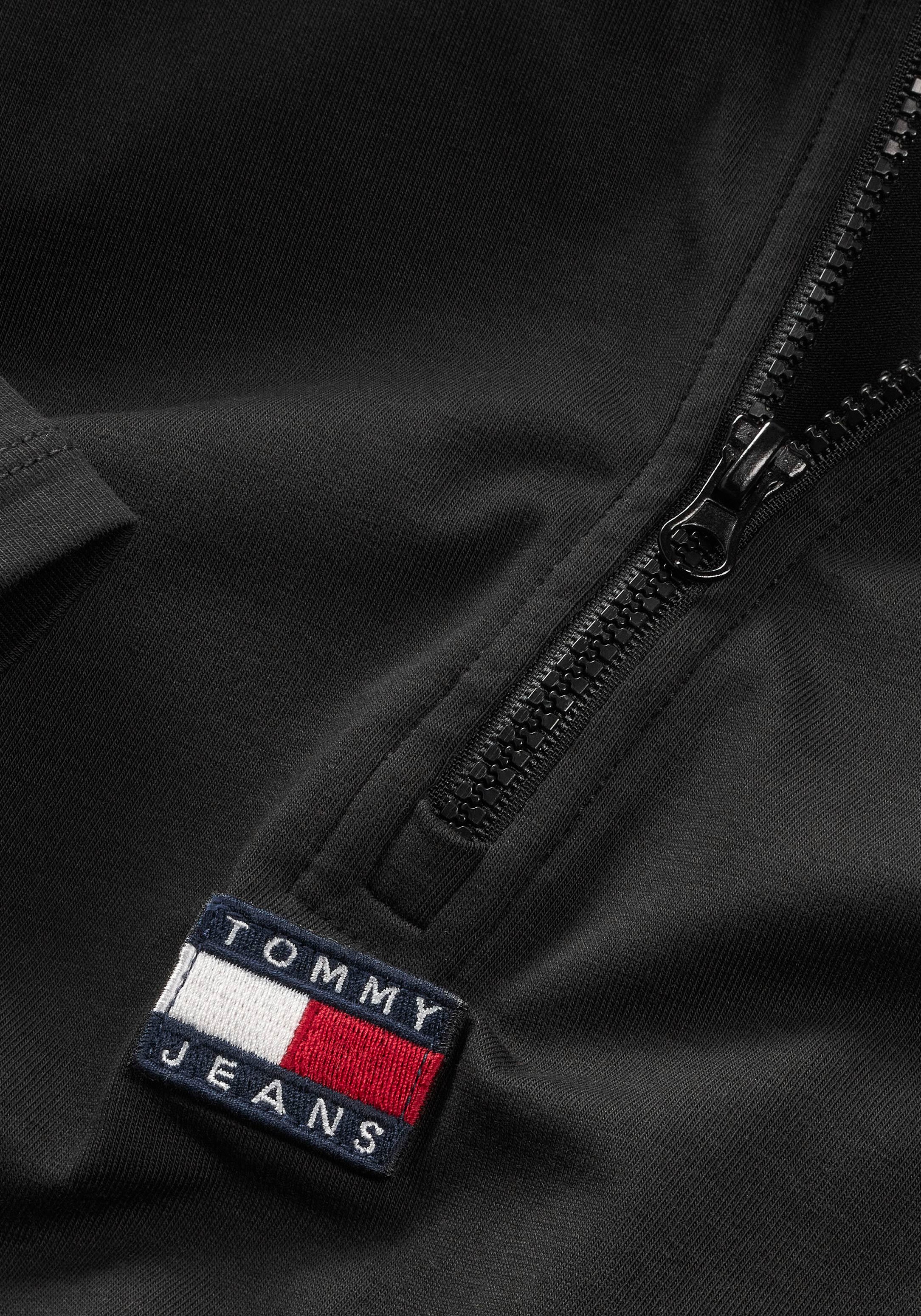 Tommy Jeans Langarmshirt »TJW XS BADGE 1/4 ZIP MOCKNECK LS«