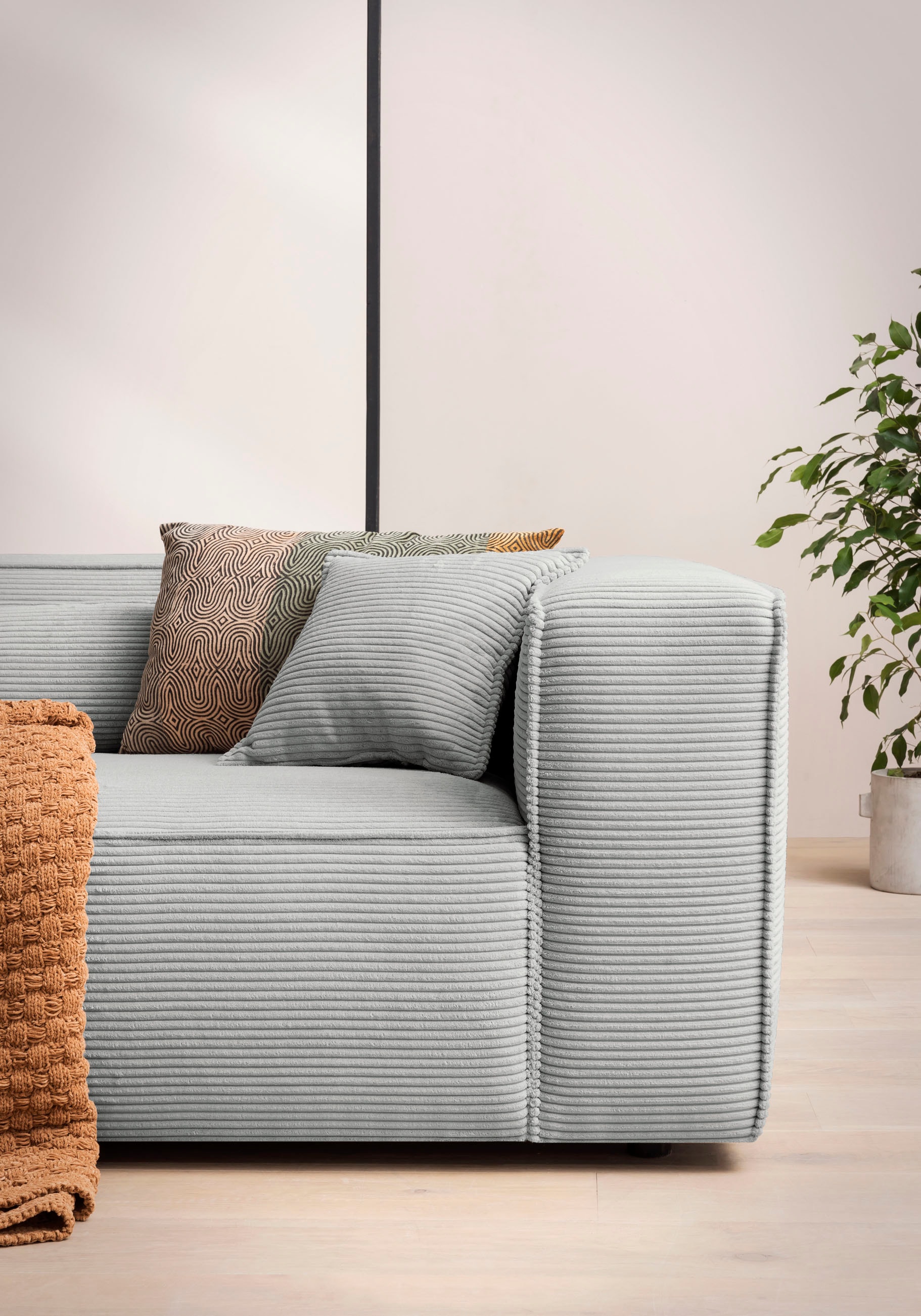 LeGer Home by Lena Gercke Ecksofa »PIARA XXL, Big-Sofa in Cord oder Leinenoptik, L-Form, mit Kedernaht«, wahlweise Ottomane rechts/links, schwarze Füsse, extra tiefe Sitzfläche