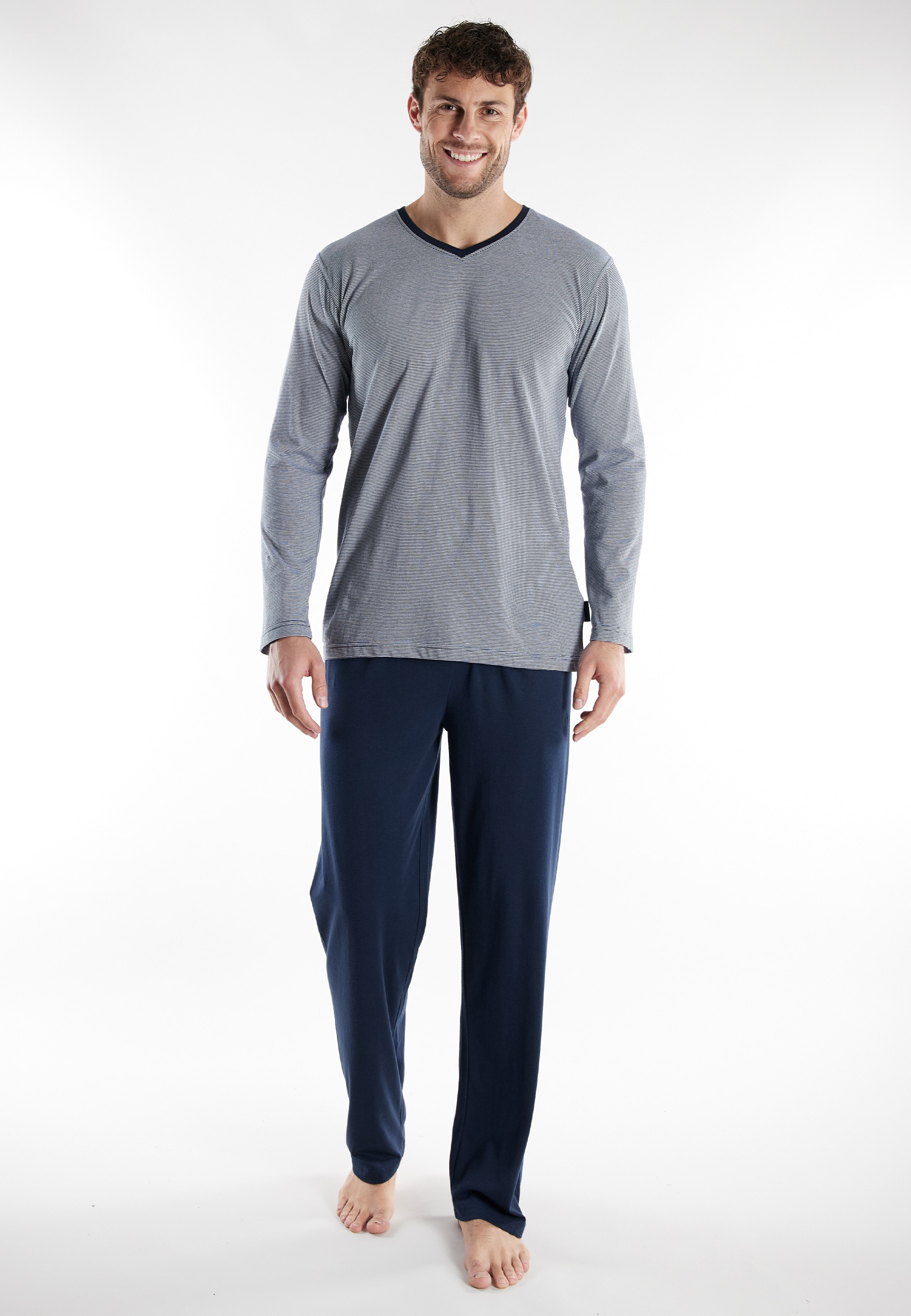 Image of TOM TAILOR Pyjama "Nevada" 2 tlg. Streifendesign, Langarm, V-Ausschnitt, lange Hose, atmungsaktiv