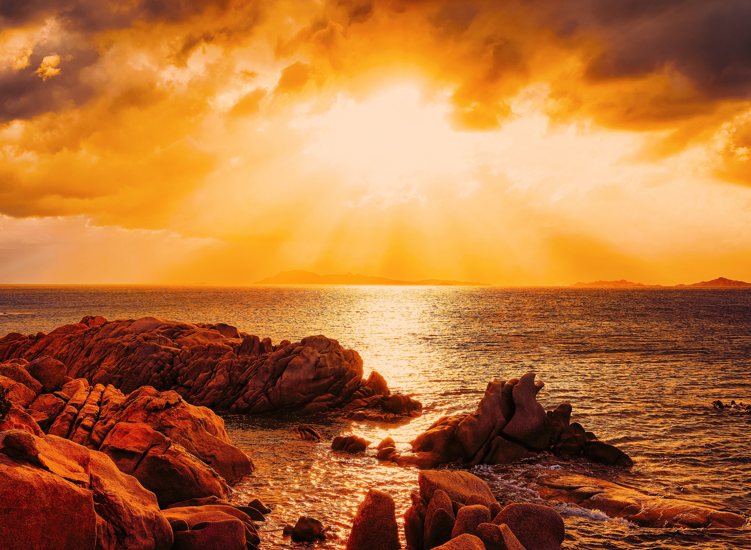 Image of Papermoon Fototapete "Capriccioli Beach Sunset Sardinia" glatt