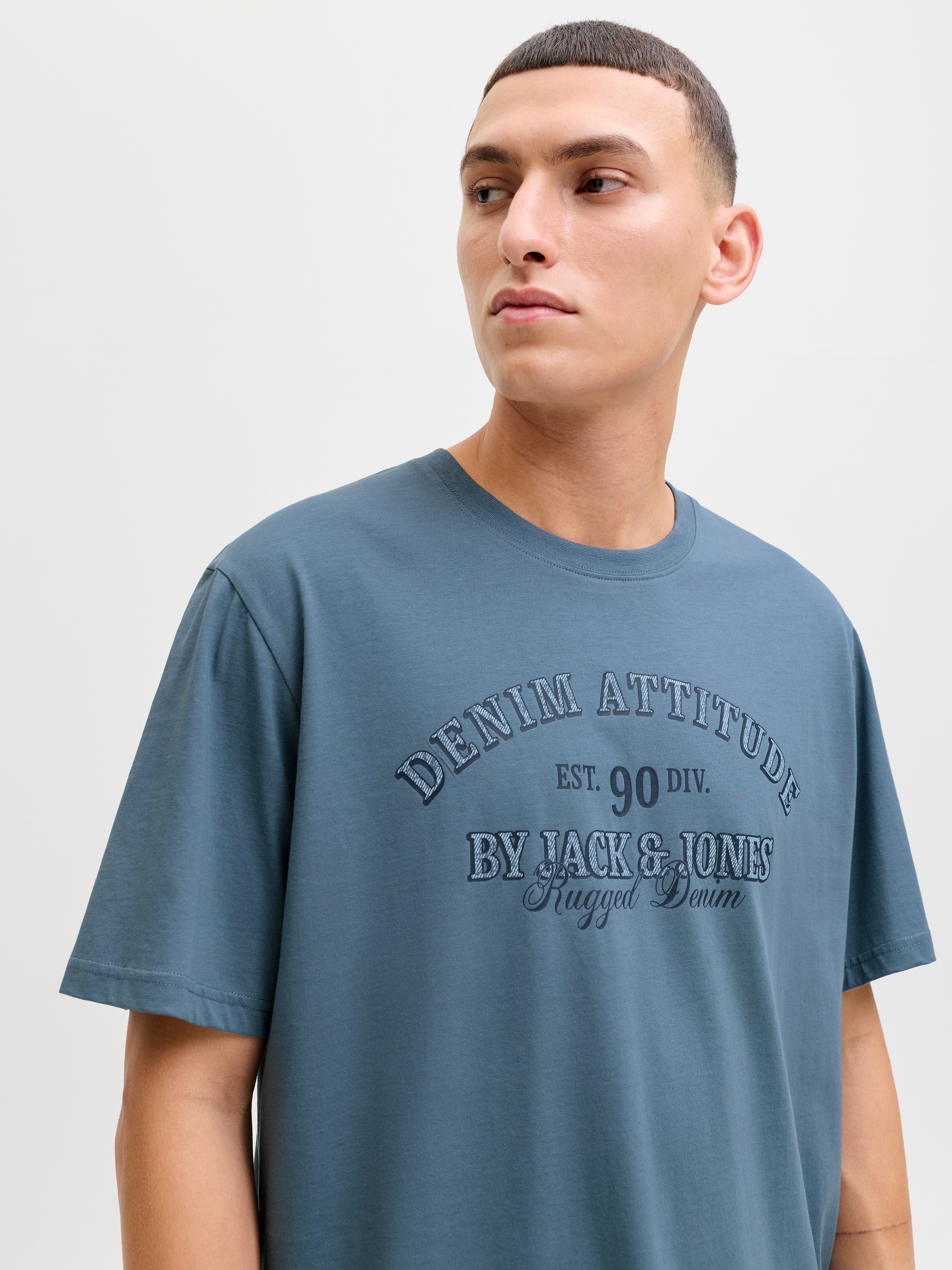 Jack & Jones Shirt à col rond »JJEDENVER GRAPHIC TEE SS O-NECK SN« mit Logobranding