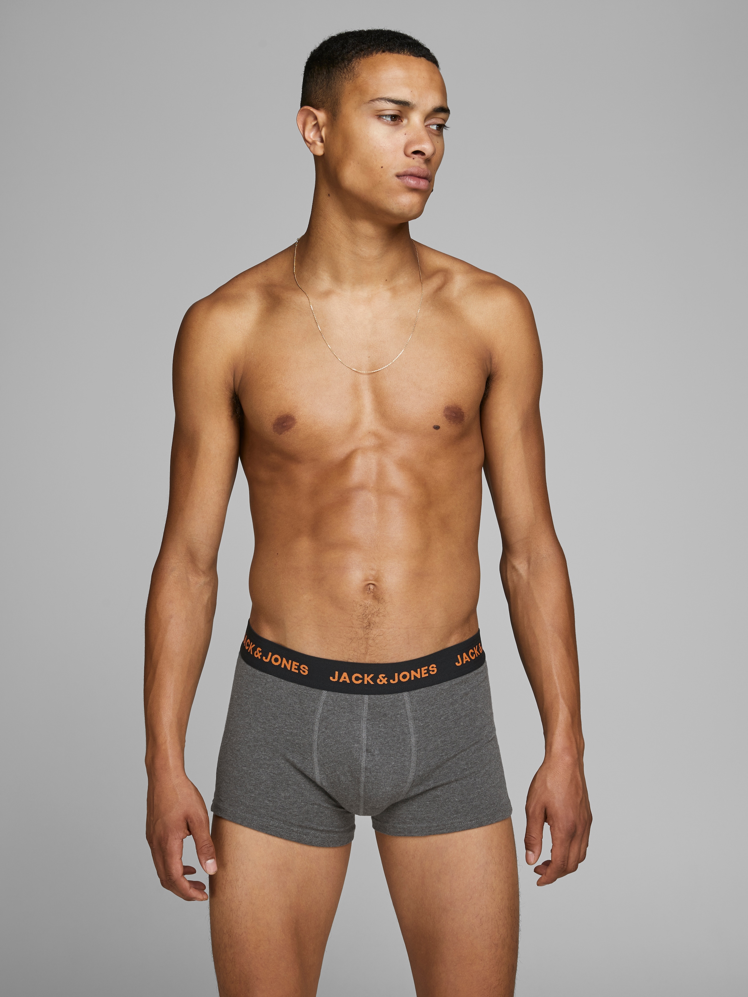 Jack & Jones Trunk »JACBLACK – Formschlüssige Boxershorts mit elastischem Bund« Packung, 5 Stk. unifarben, casual, körpernah, Jersey