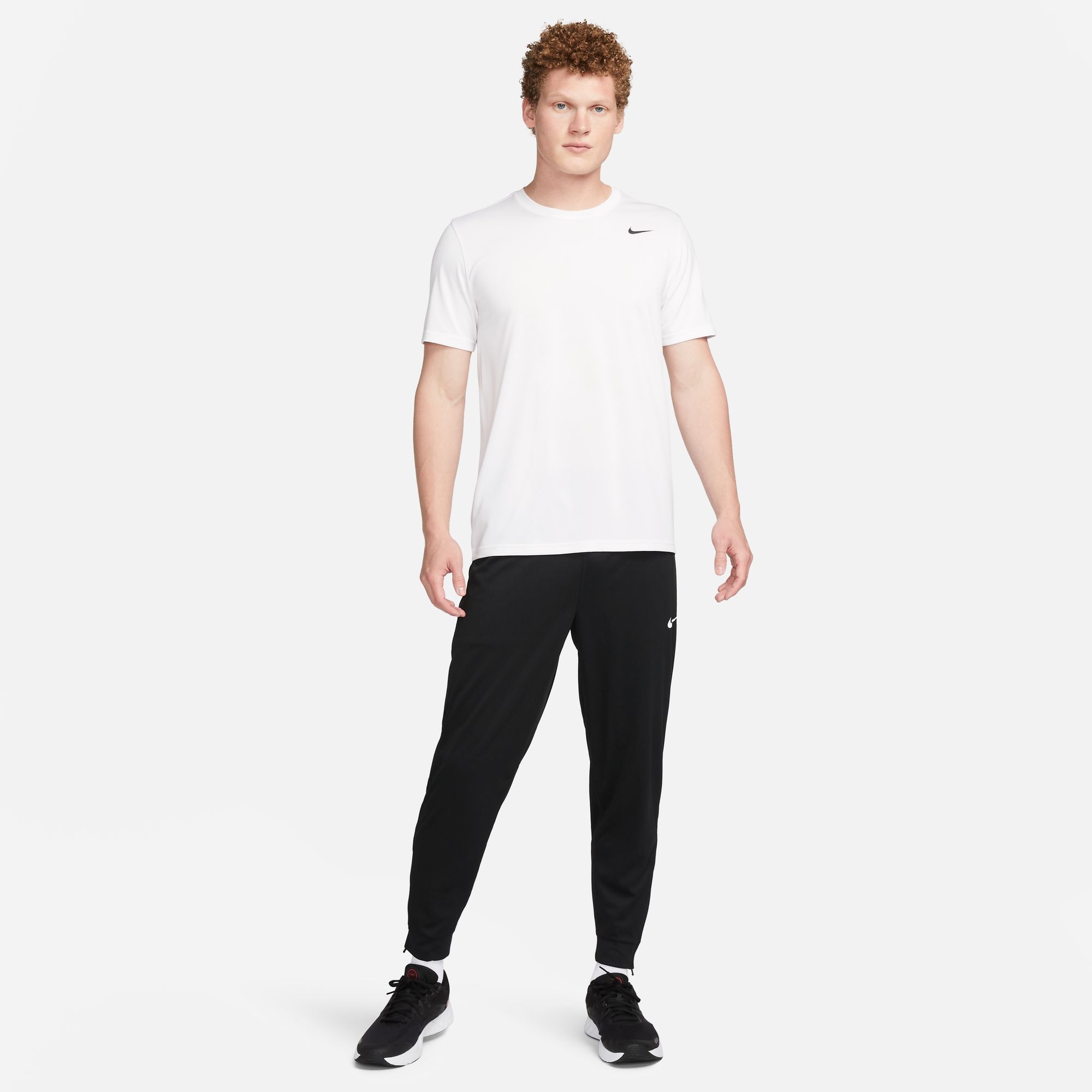 Nike Trainingshose »DRI-FIT TOTALITY MEN'S TAPERED FITNESS PANTS«