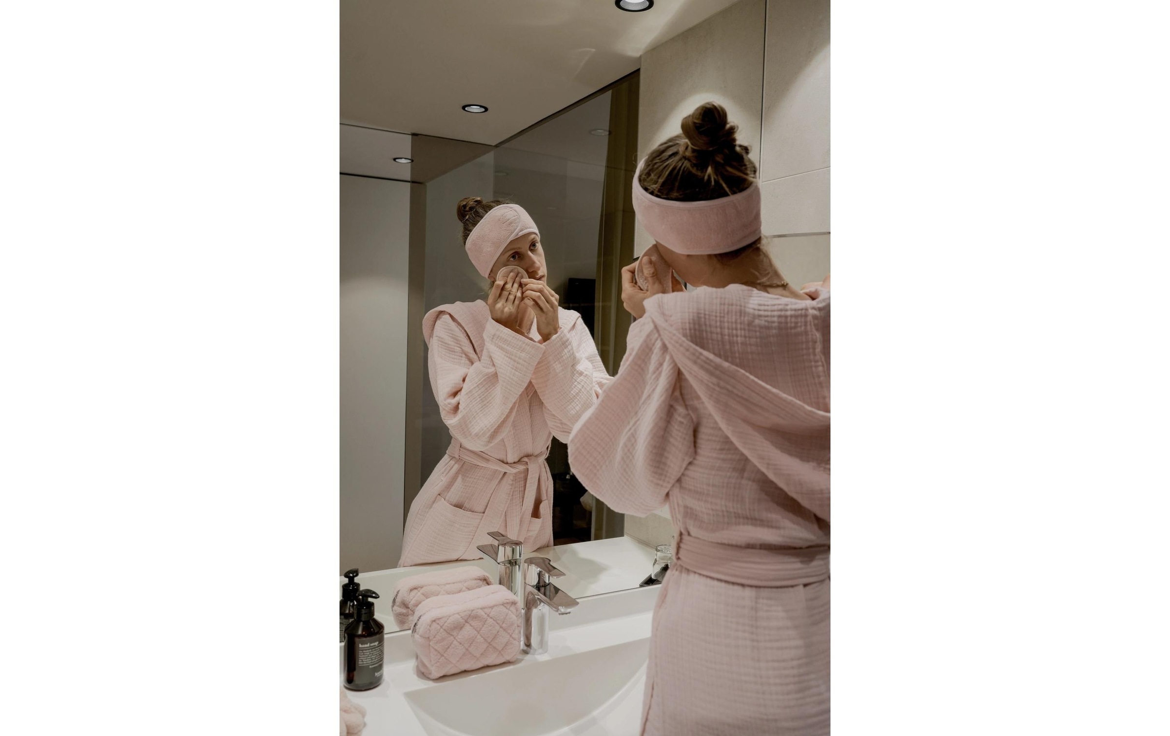 Vossen Bademantel »Silent, ideal für Sauna & Spa, Hotelbademantel, Morgenmantel« 1 Stk. Musselin