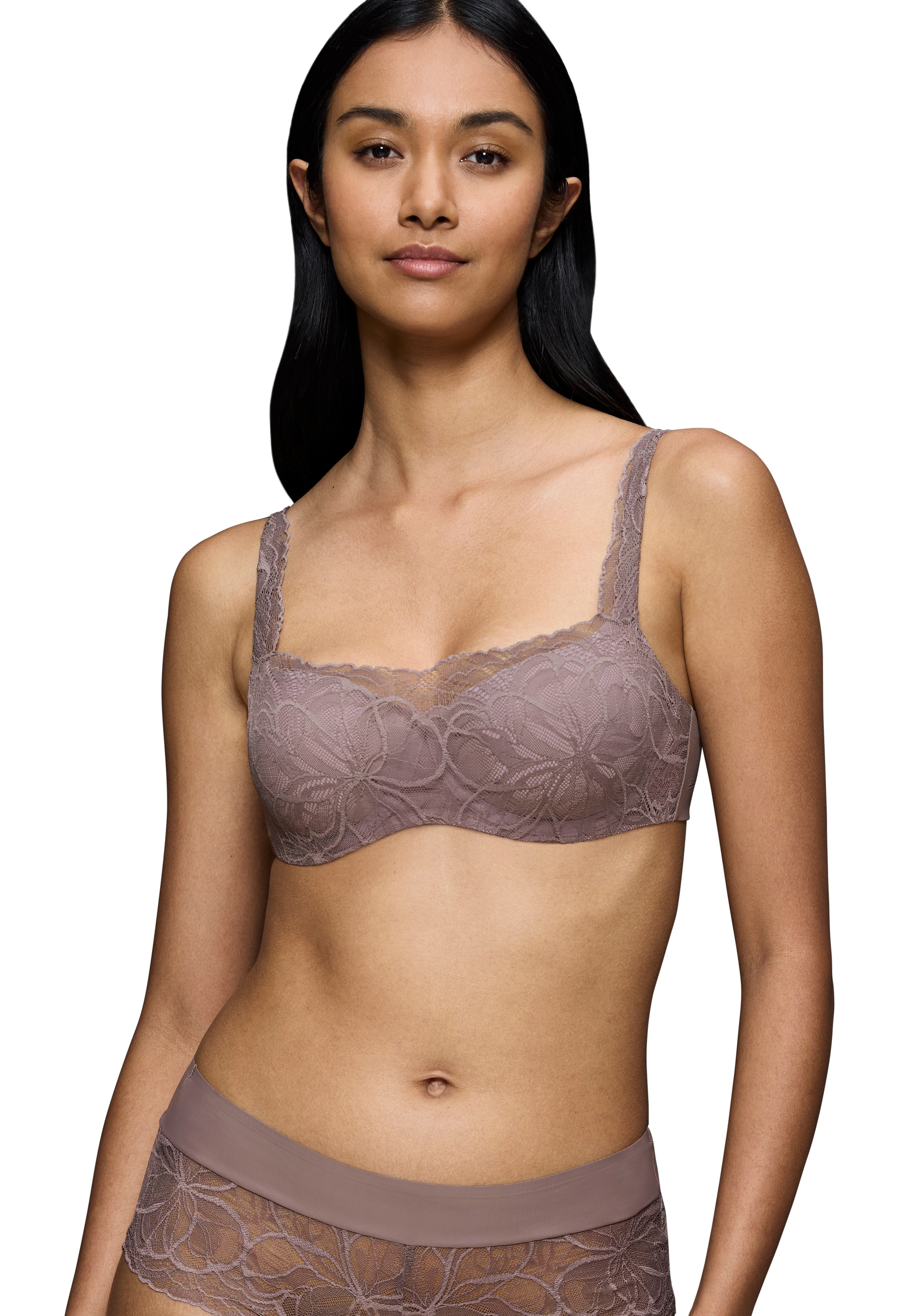 Triumph Balconette-BH »Body Make-Up Illusion Lace«, feine Stretch-Spitze, Microfaser, verstellbare Träger, weich, feminin