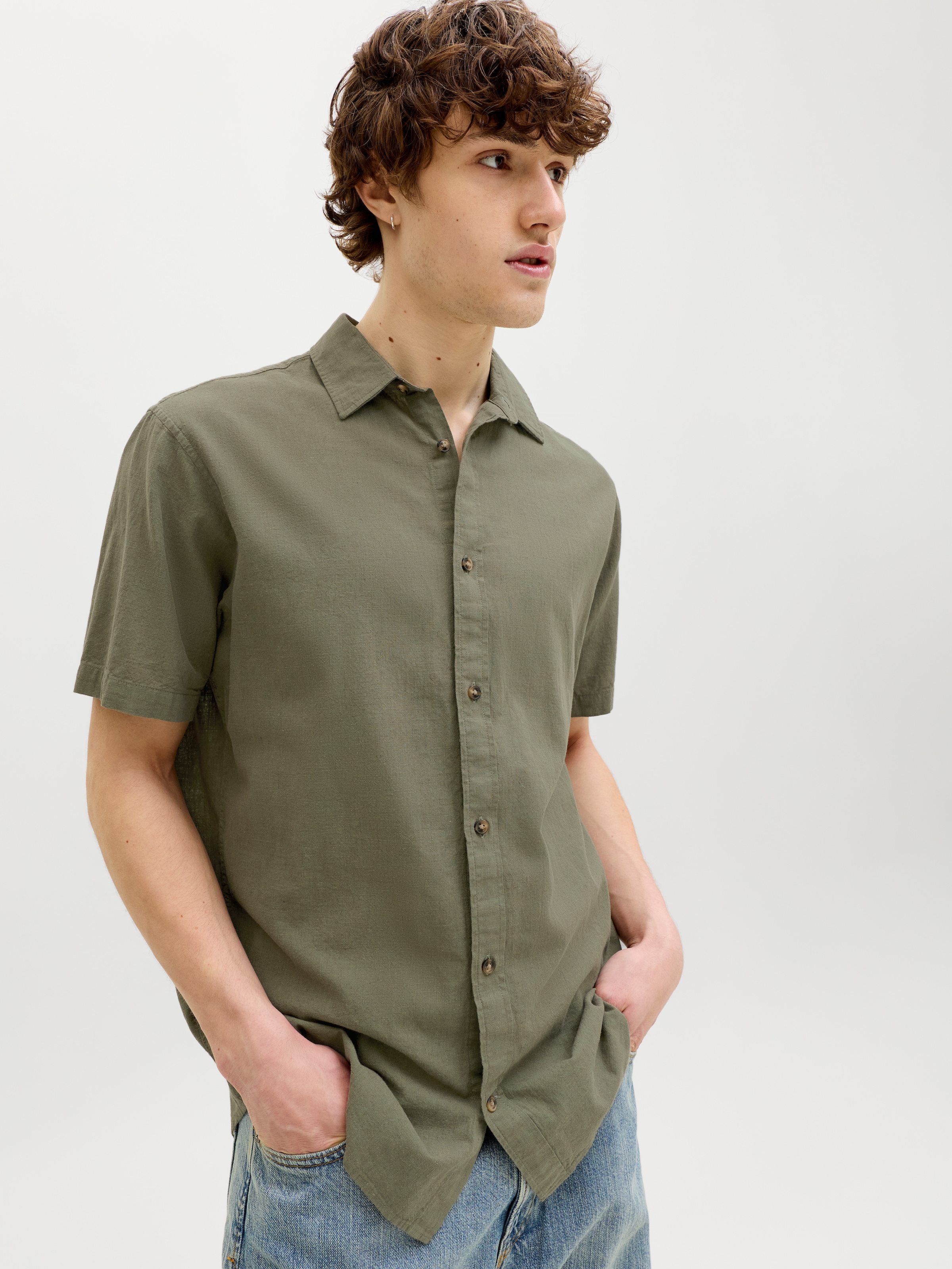 Jack & Jones Chemise à manches courtes »JJESUMMER LINEN BLEND SHIRT S/S SN« Baumwolle mit Leinen, regular fit
