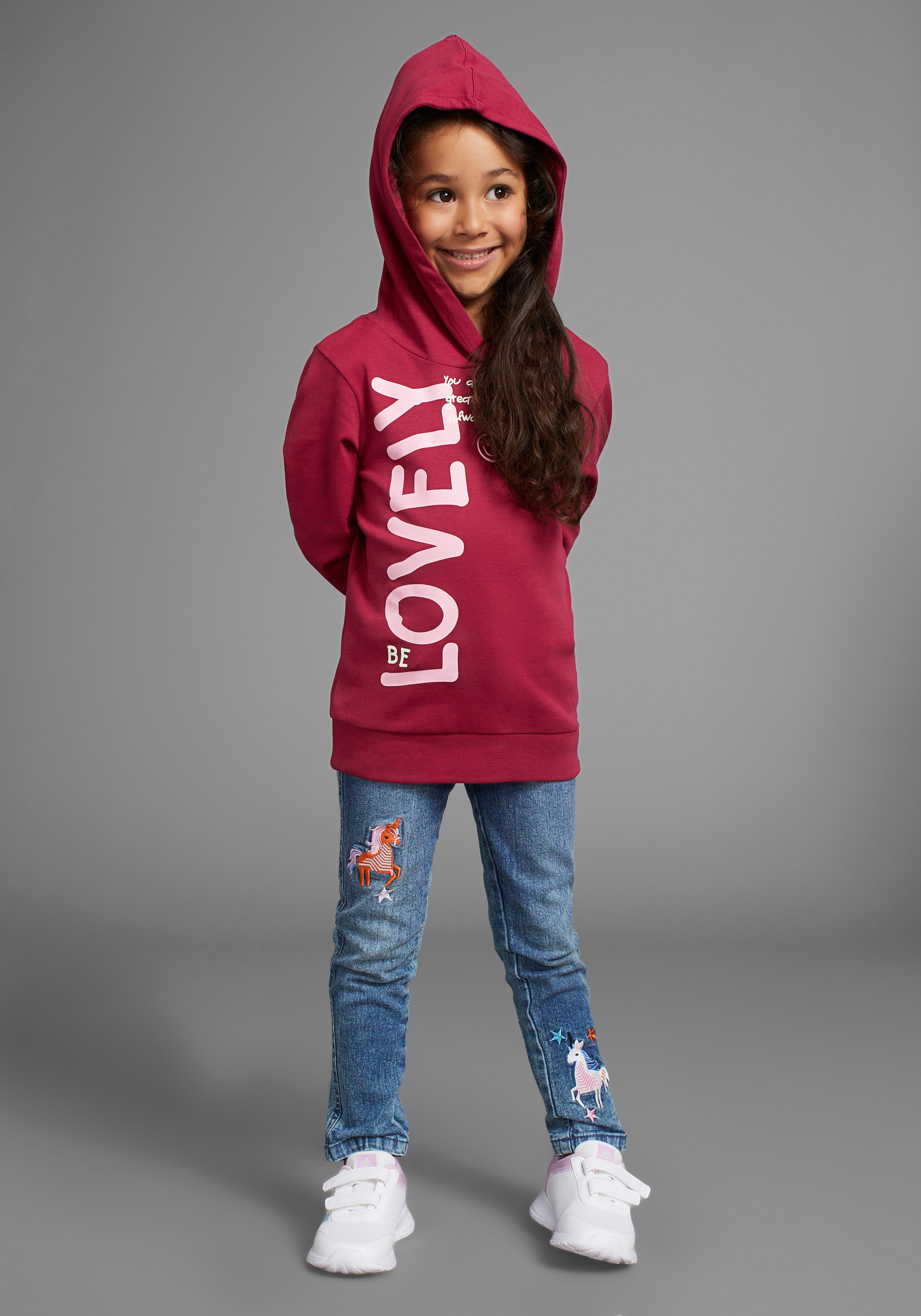 KIDSWORLD Langarmshirt »LOVELY - Print«, in längerer Form