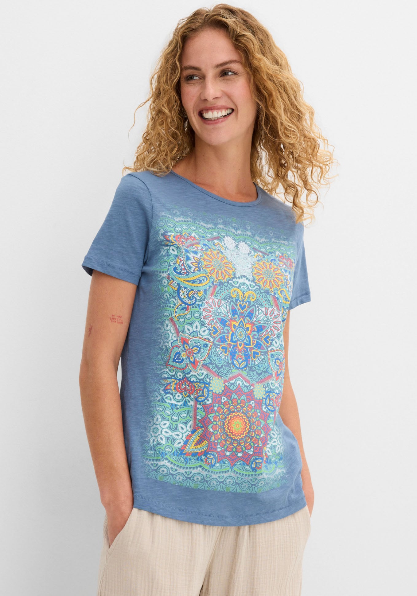 Image of bonprix T-Shirt "T-Shirt aus reiner Baumwolle" Regular Fit, Kurzarm, aus Baumwolle, mit farbenfrohem Print