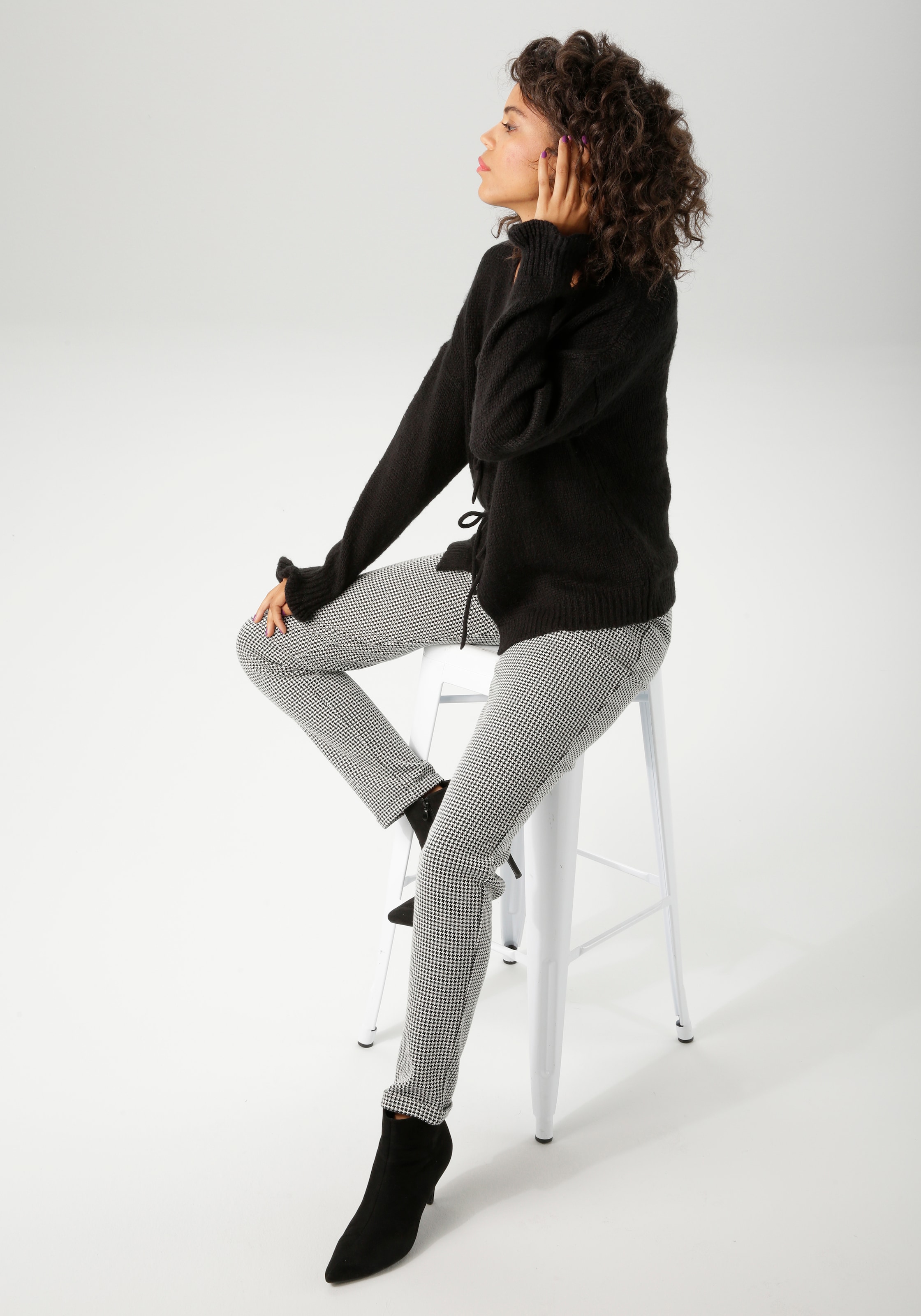Aniston CASUAL Schlupfhose, mit trendigem Hahnentritt-Muster - NEUE KOLLEKTION