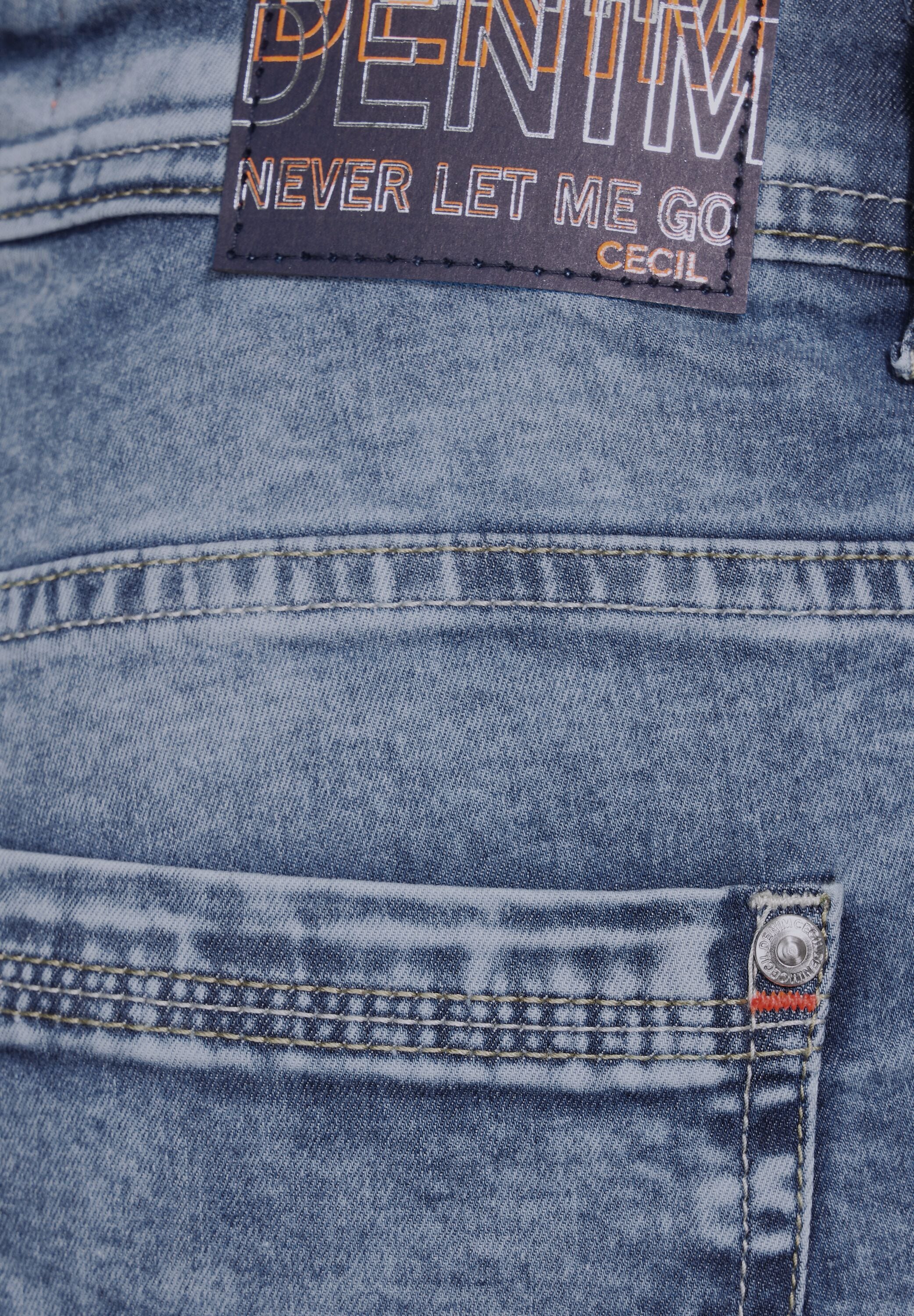 Cecil 7/8-Jeans, in hellblauer Waschung