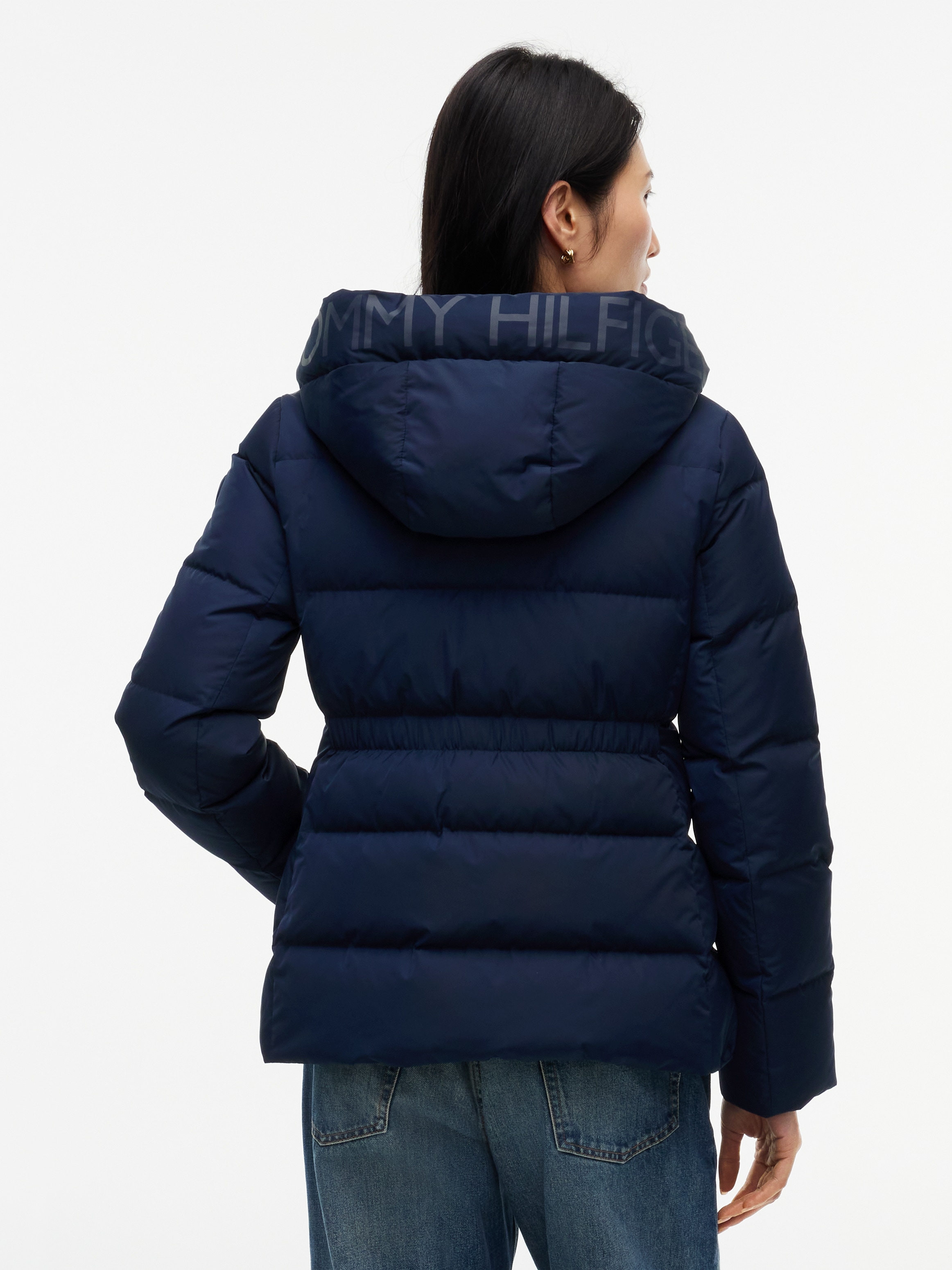 Tommy Hilfiger Veste matelassée »DOWN BRANDED FITTED JACKET« avec capuche fibre synthétique