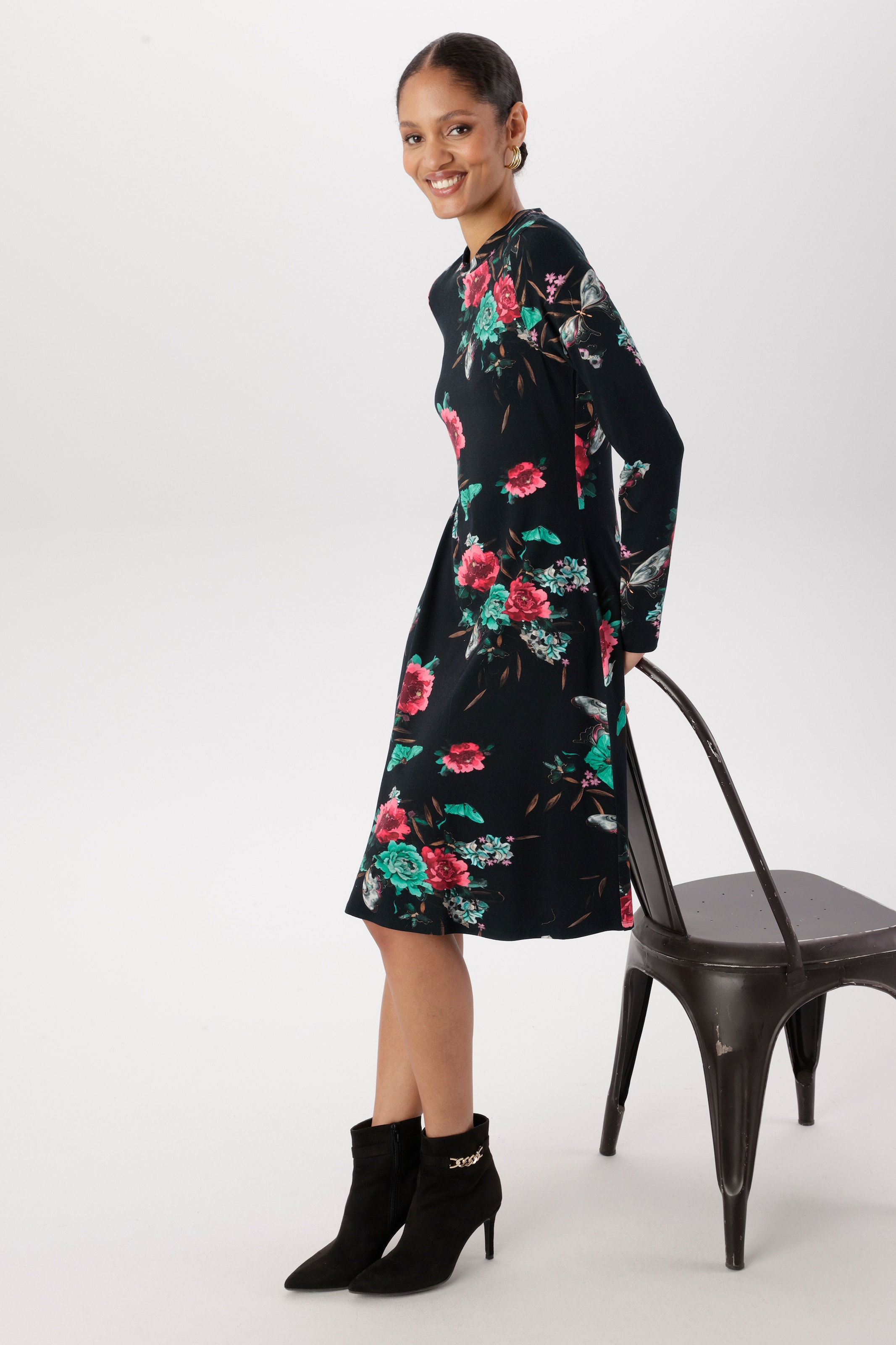 Aniston SELECTED Robe en jersey en forme légère en A - NOUVELLE COLLECTION