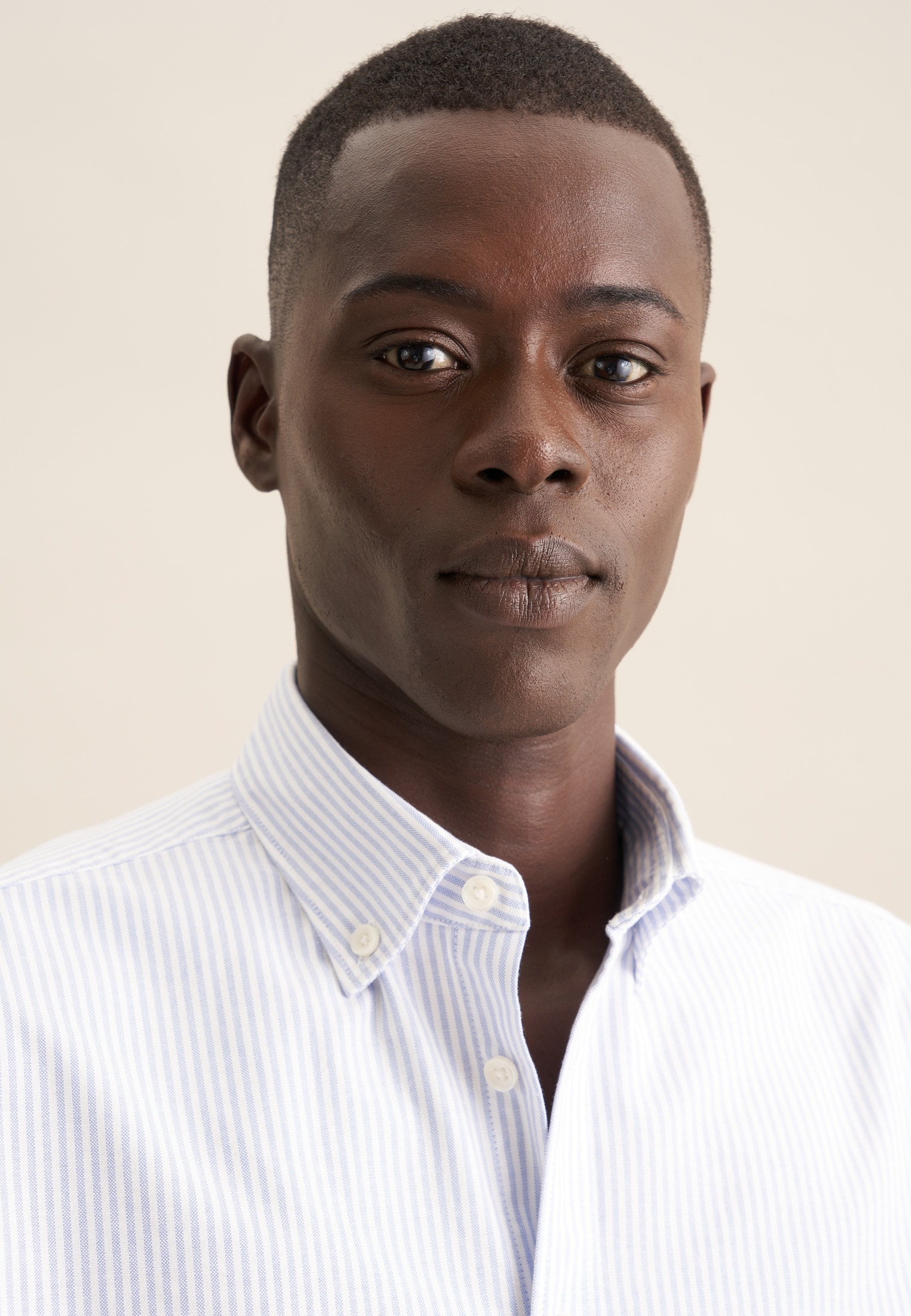 seidensticker Chemise d'affaires Regular 1/1 Button-Down-Kragen Gestreift