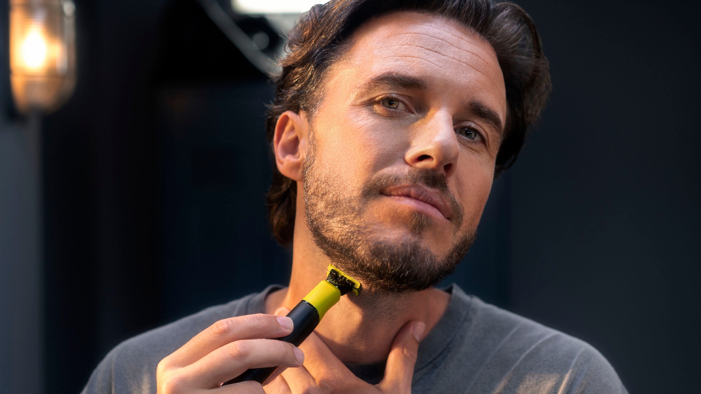 Philips Rasoirs électriques »OneBlade Face & Body QP4631/65« 4 cuis Aufsätze 360-Grad-Klinge, inkl. verstellbarem 5-in-1 Kammaufsatz