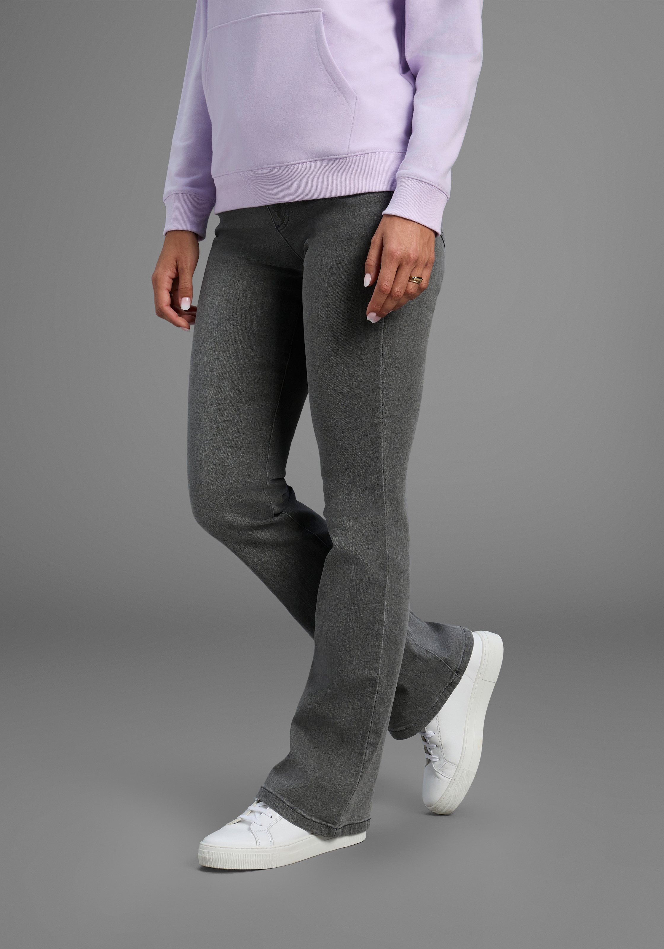 Arizona Bootcut-Jeans »Comfort-Fit«, ausgestellte Beinform, mit Eingrifftaschen, High-Waist