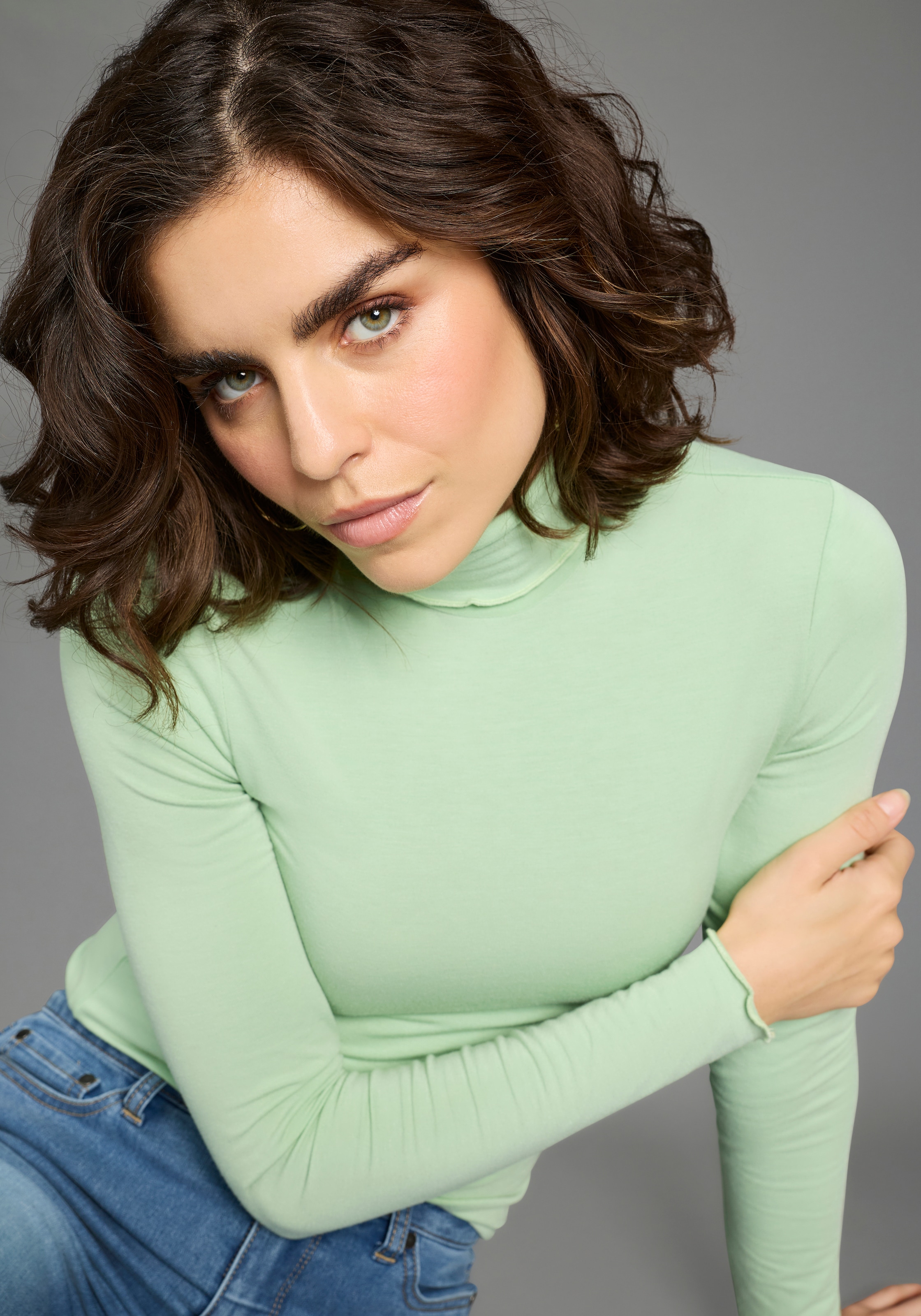 Flashlights T-shirt à manches longues mit Rollkragen, elastischer Jersey, Babylock Saum