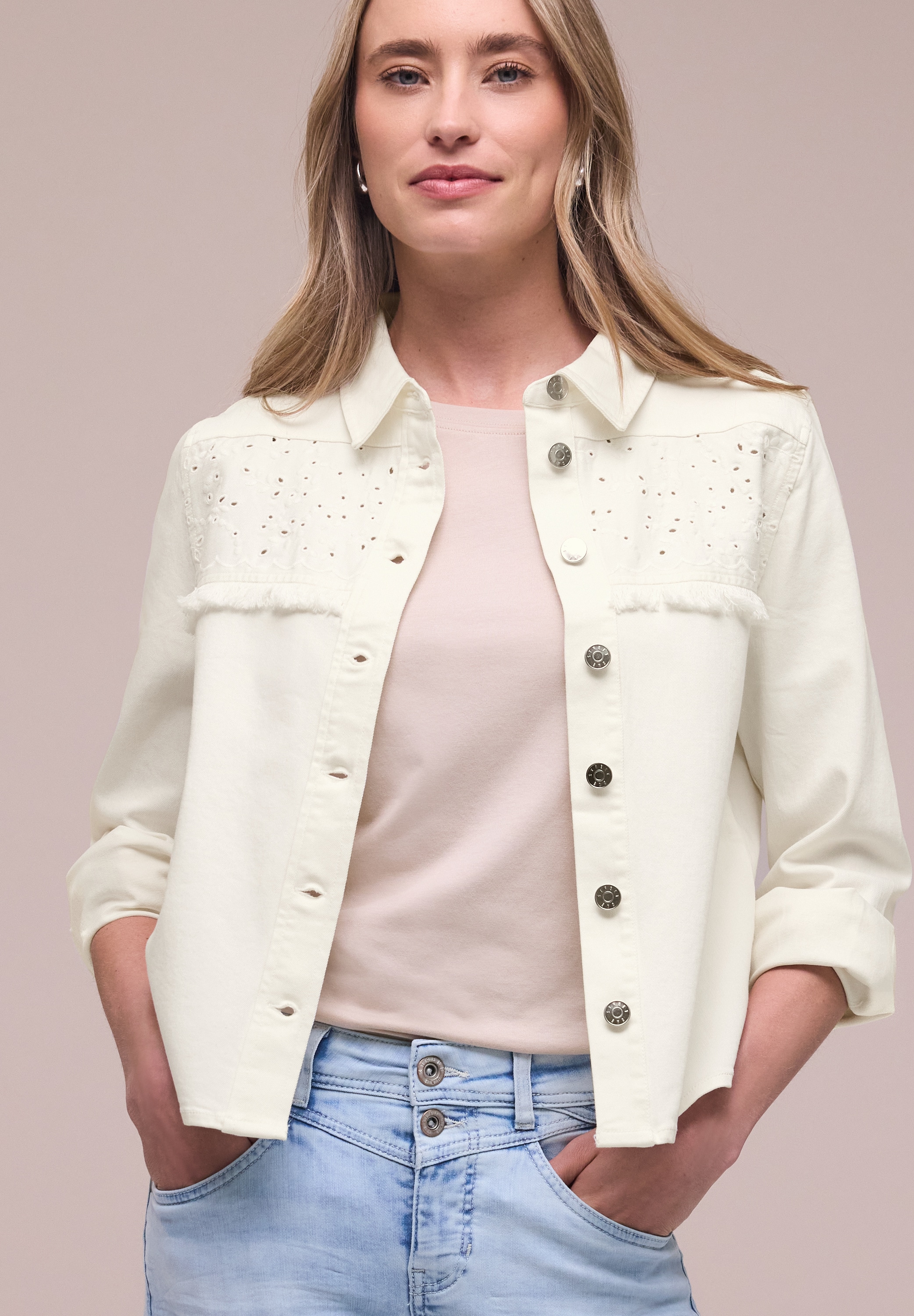 Image of STREET ONE Jeansjacke ohne Kapuze mit Knopfleiste und Stickerei