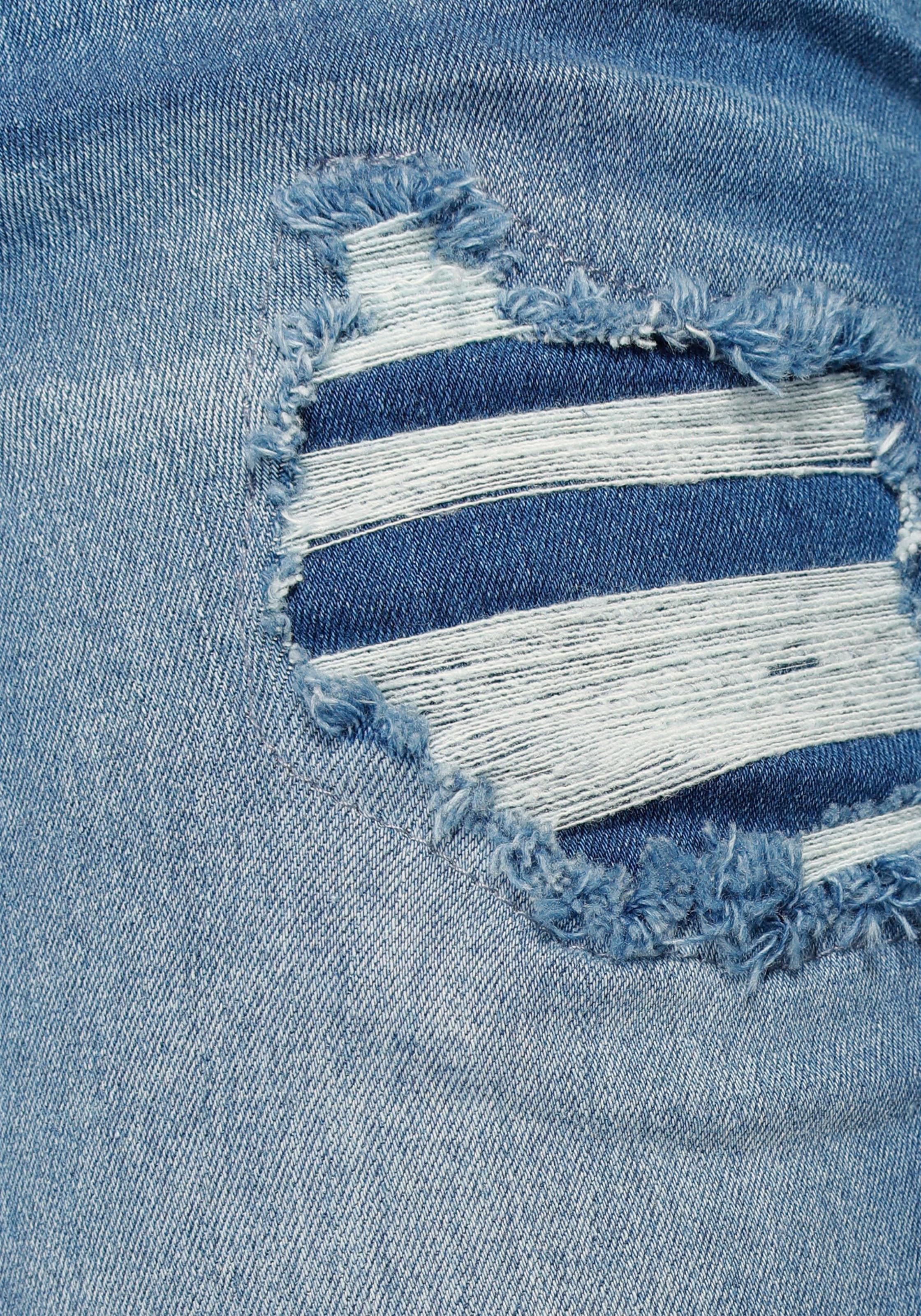 Arizona Slim-fit-Jeans »mit sichtbarer, Knopfleiste«, Mid Trouver Waist schräger sur
