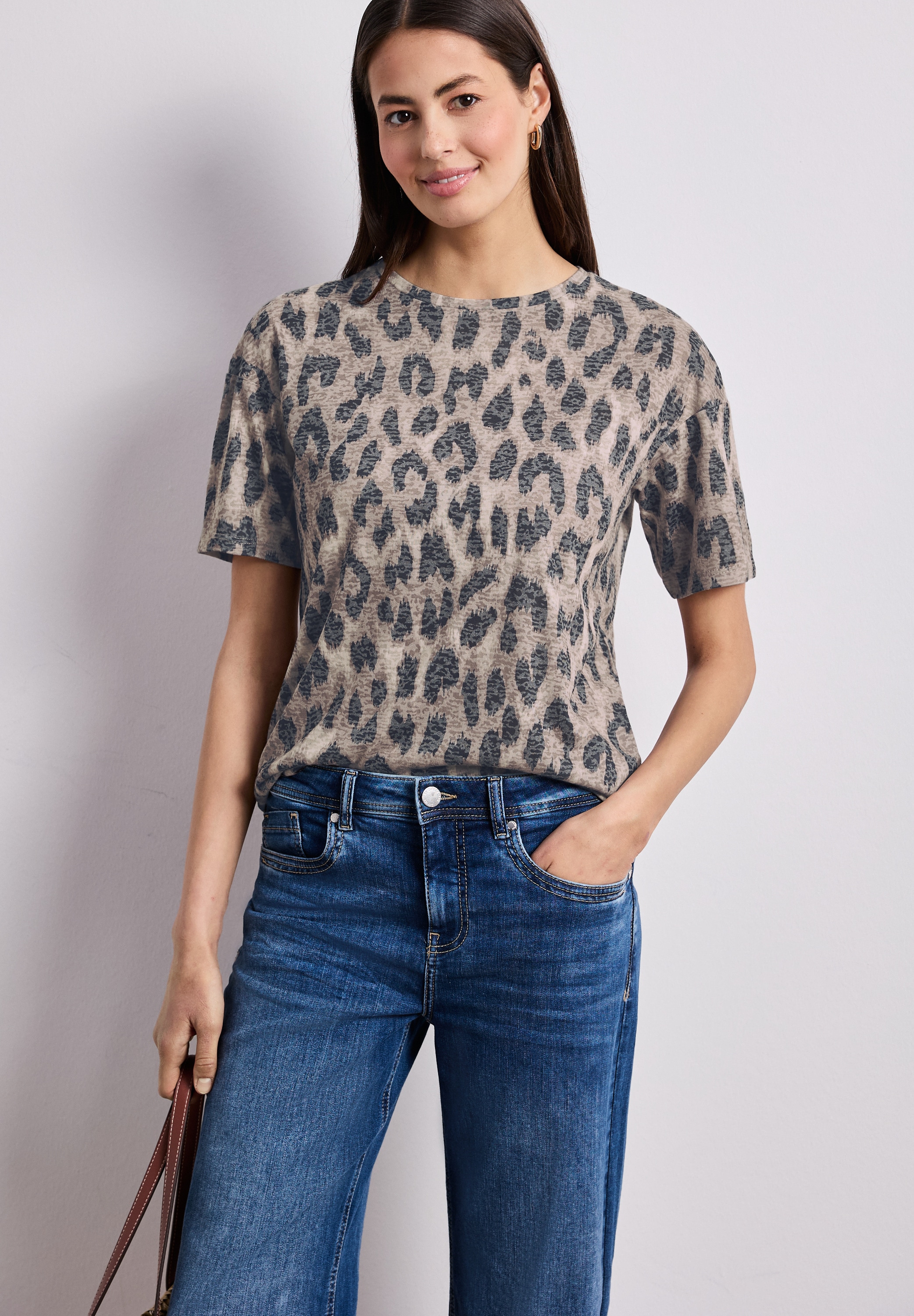 Image of STREET ONE Kurzarmshirt Sommershirt im Ausbrenner-und Leo-Look