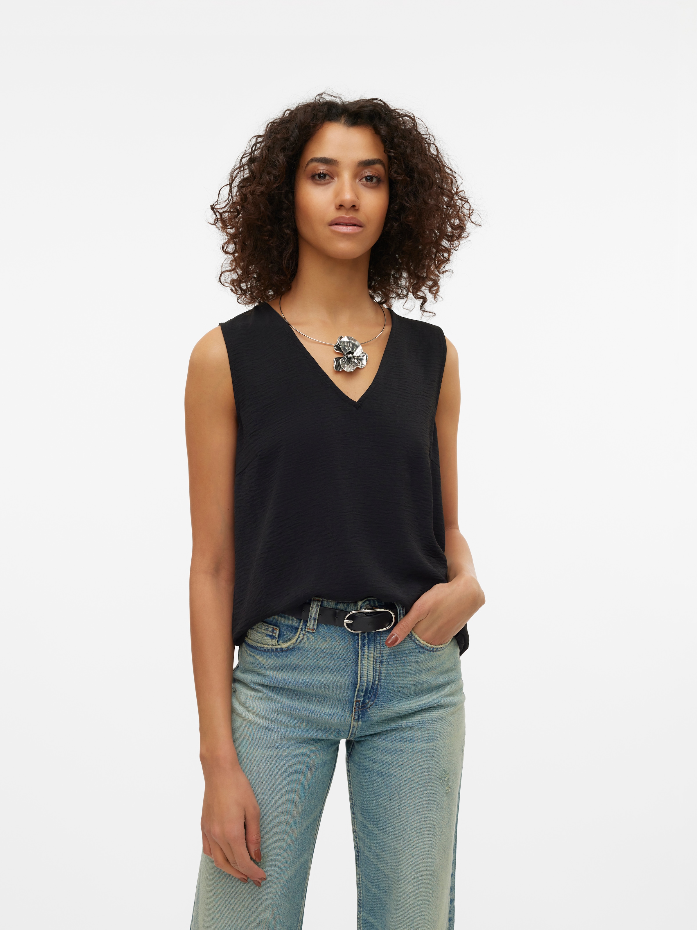 Image of Vero Moda Shirttop "VMALVA S/L V-NECK TOP WVN NOOS" Kunstfaser, regular fit
