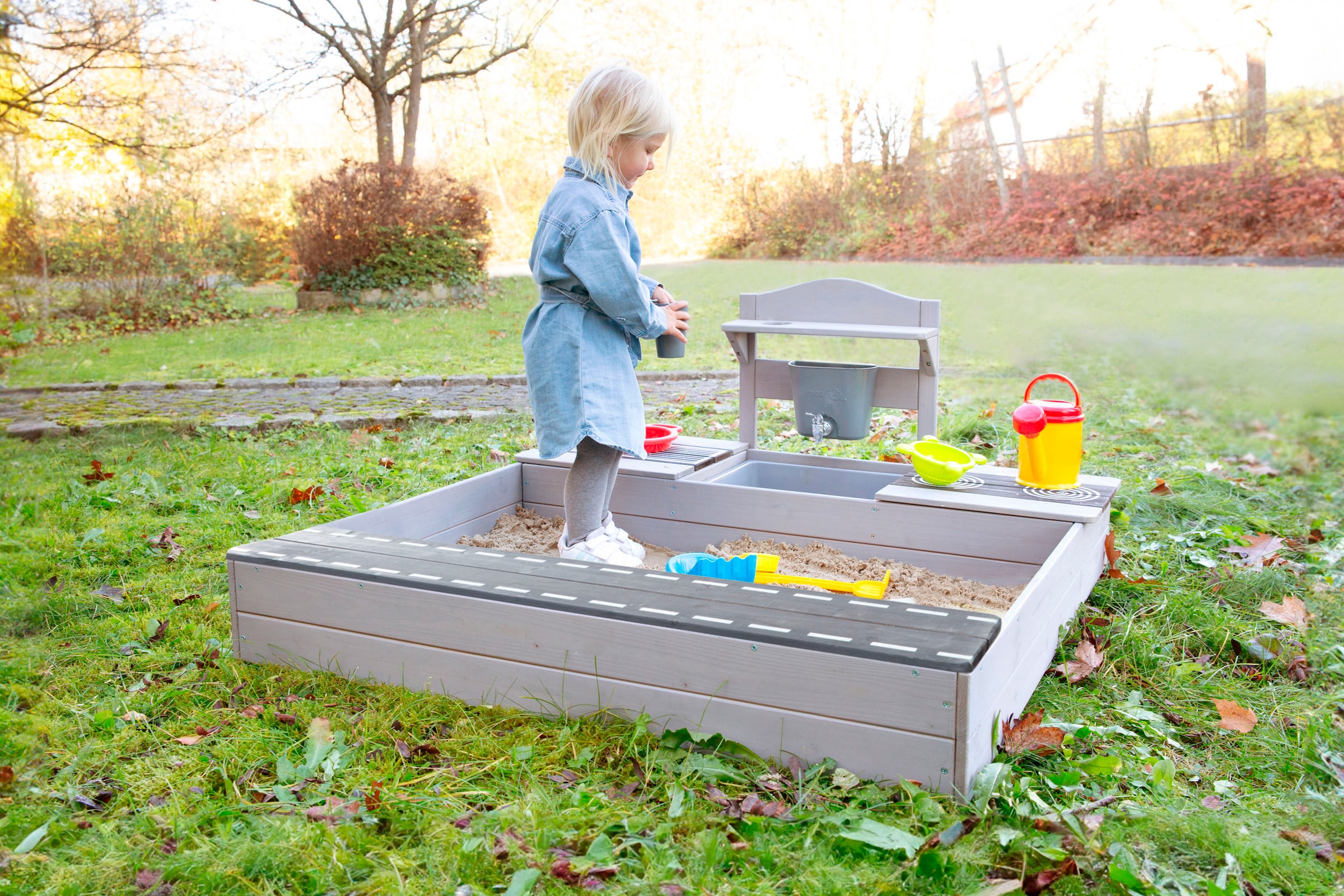 roba® Sandkasten »117 x 118 x 54 cm, mit Matschküche, grau« FSC® - schützt Wald