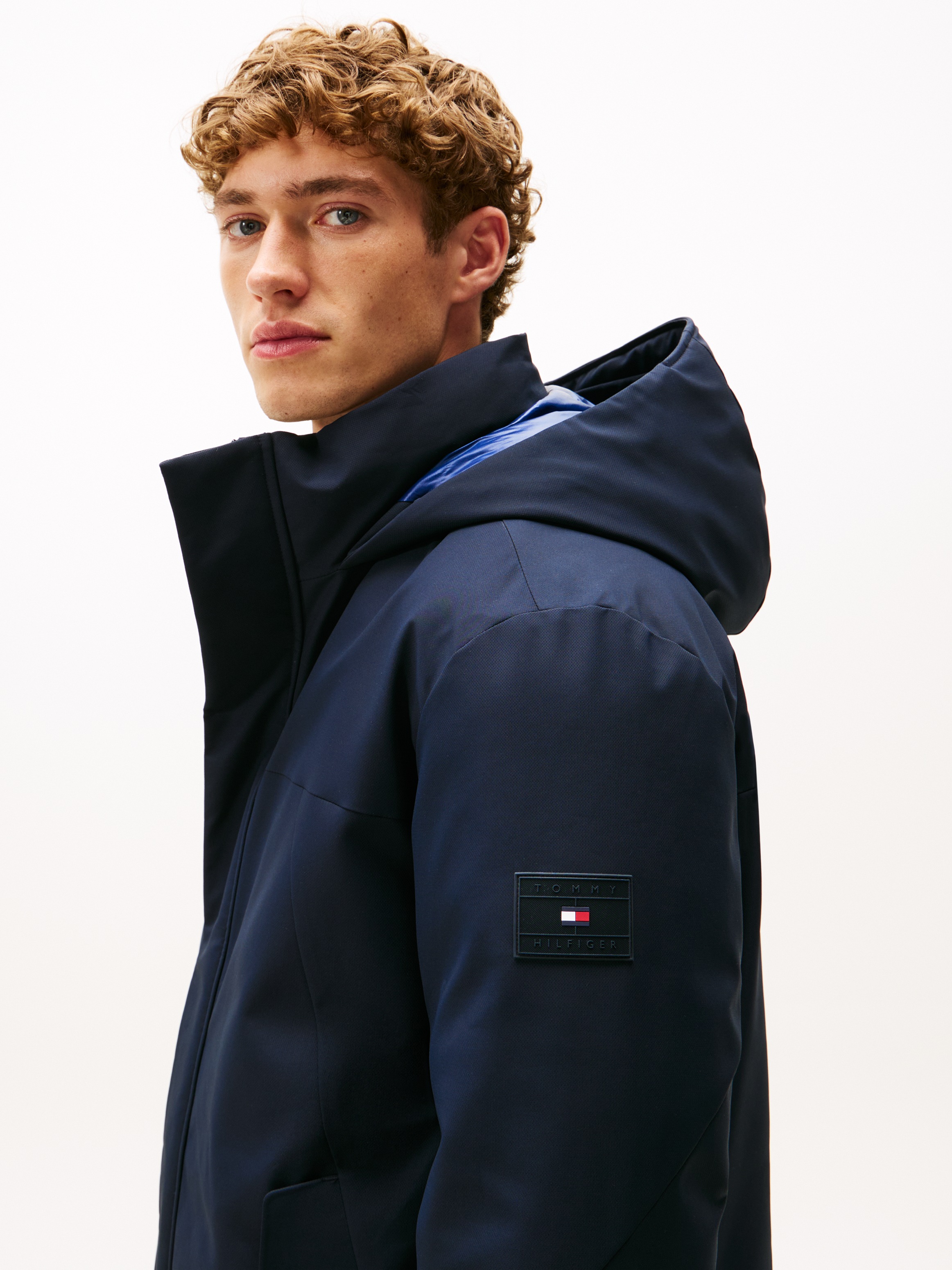 Image of Tommy Hilfiger Kurzmantel "TECH HOODED PADDED PARKA" Regular fit