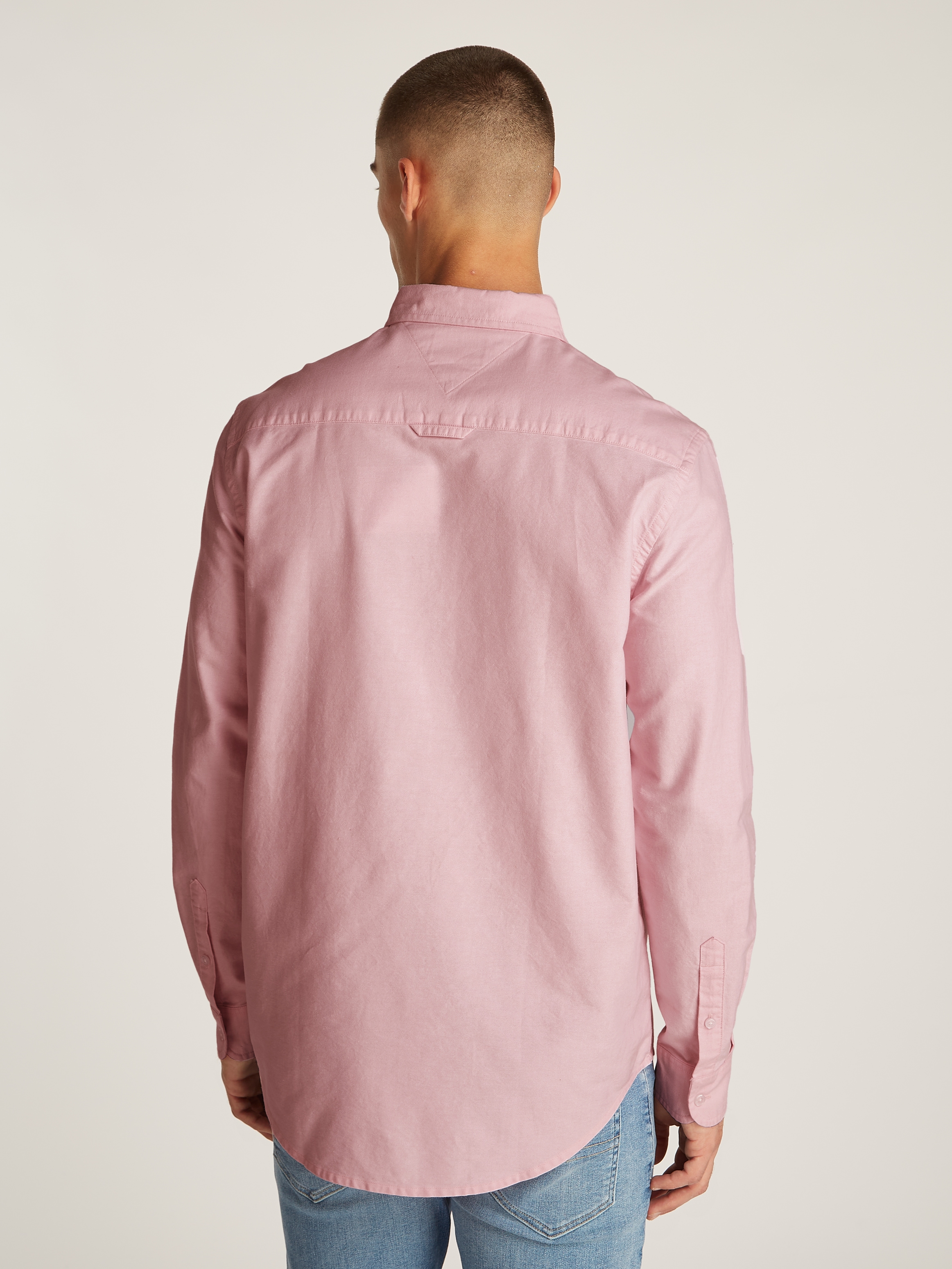 Tommy Jeans Langarmhemd »TJM REG OXFORD SHIRT EXT«, mit Logostickerei