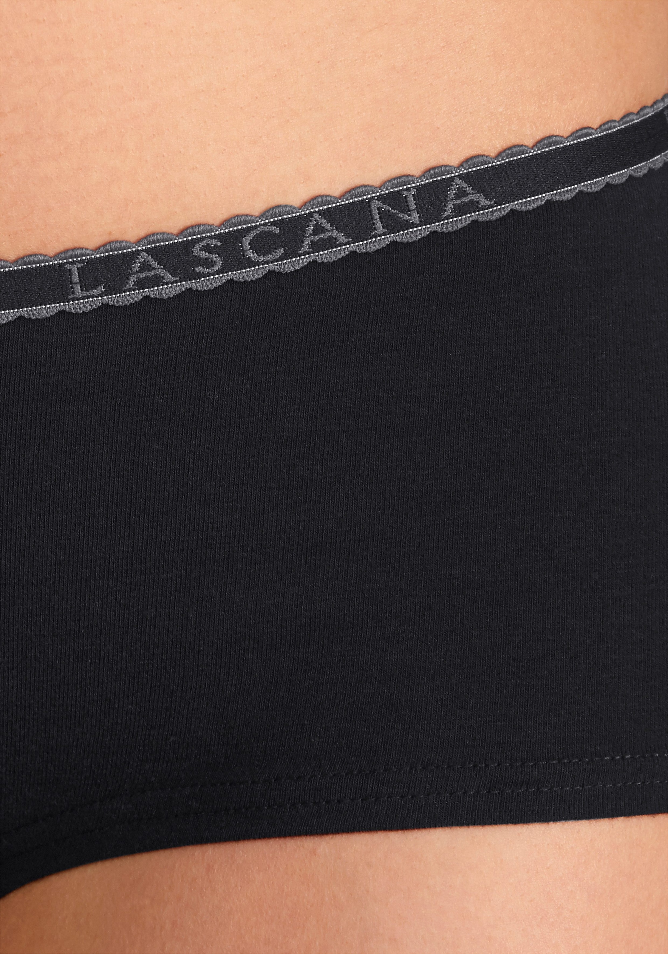♕ LASCANA Panty, (Packung, 4 St.), aus elastischer Baumwoll-Qualität  versandkostenfrei auf