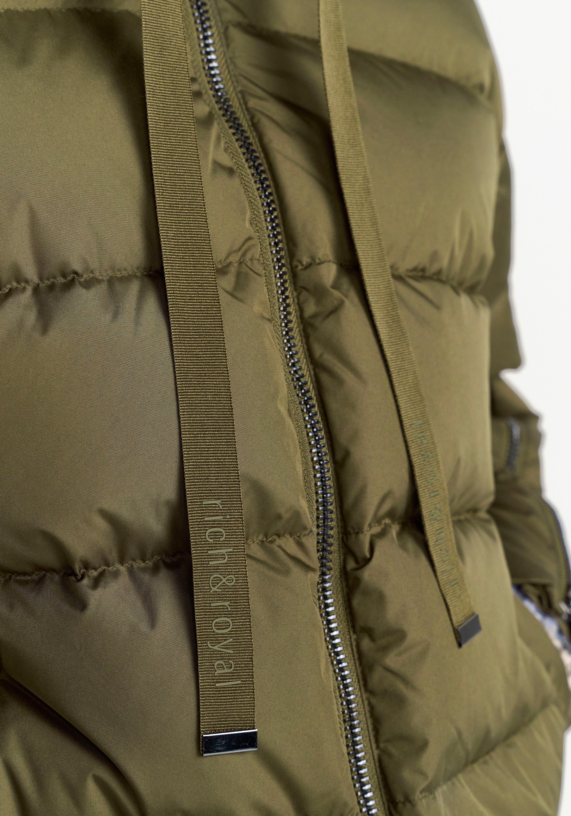 Rich & Royal Steppjacke, mit Kapuze