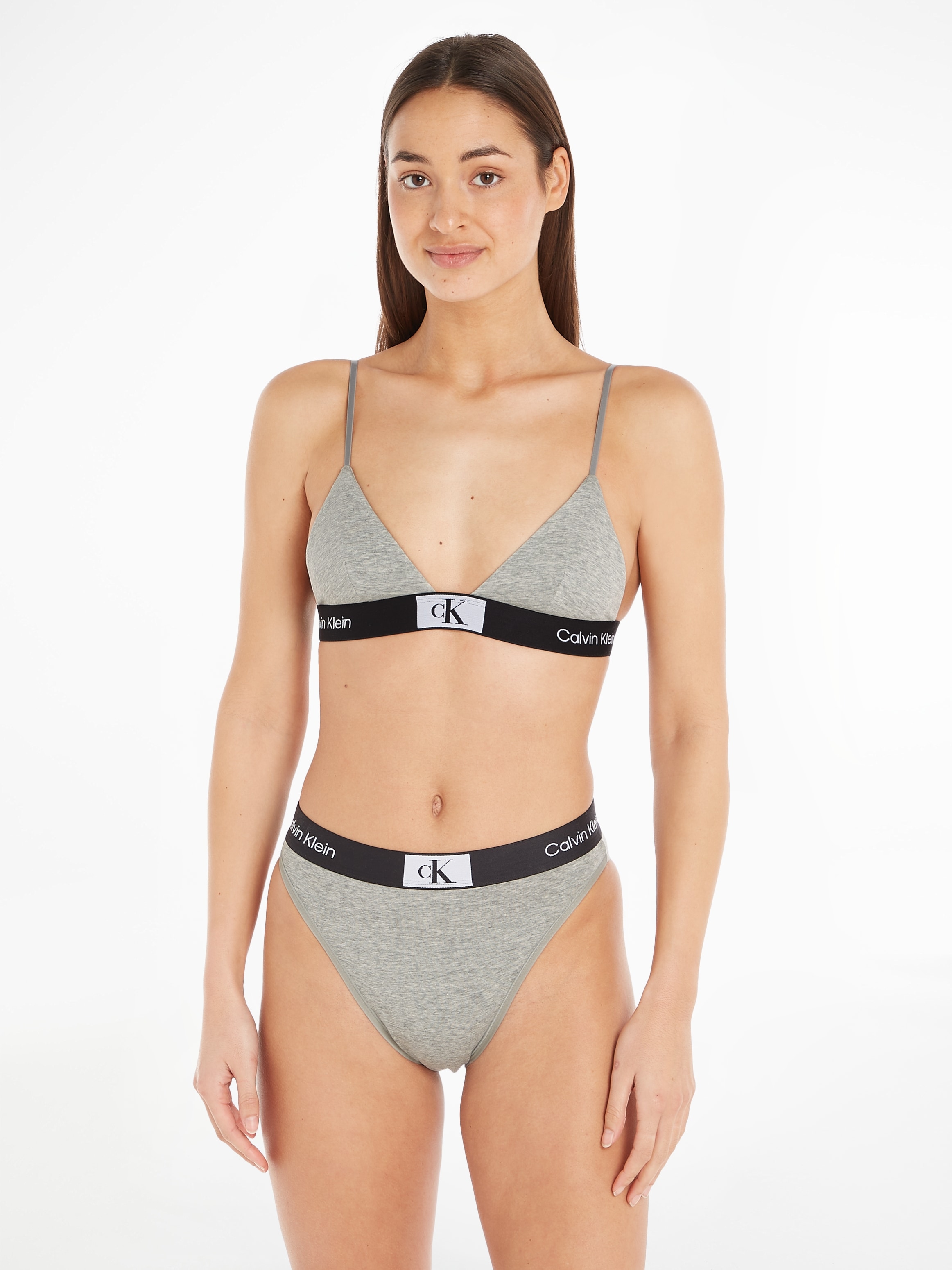 ♕ Calvin Klein Underwear Triangel-BH »UNLINED TRIANGLE«, mit  Logoschriftzügen auf dem Unterband versandkostenfrei kaufen