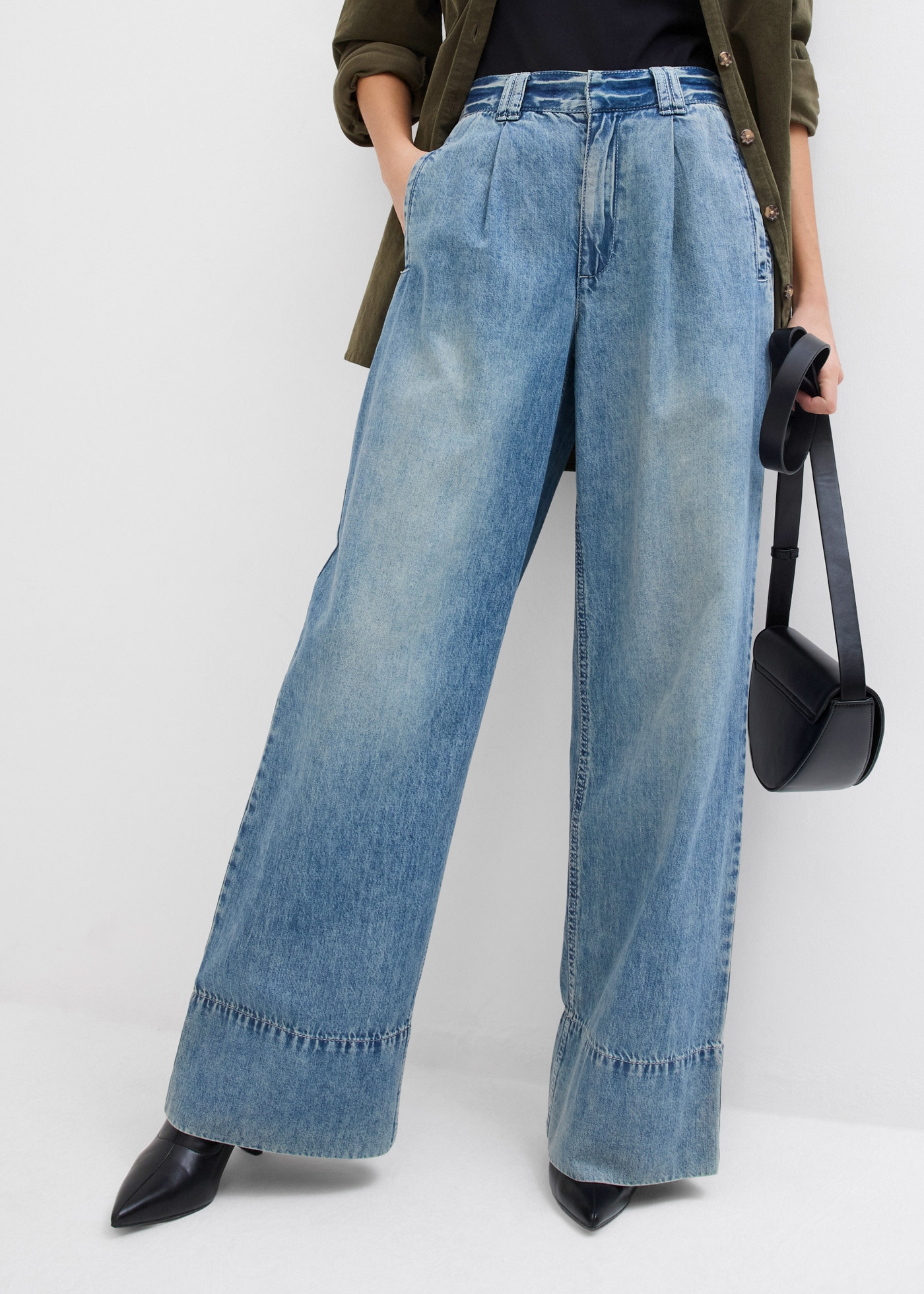 Image of bonprix Weite Jeans hoher Bund, lockere Passform, aus Baumwolle und Lyocell