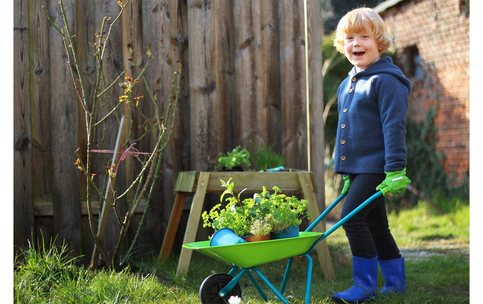 Small Foot Spielzeug-Gartenset »Gartenset mit Schubkarre«