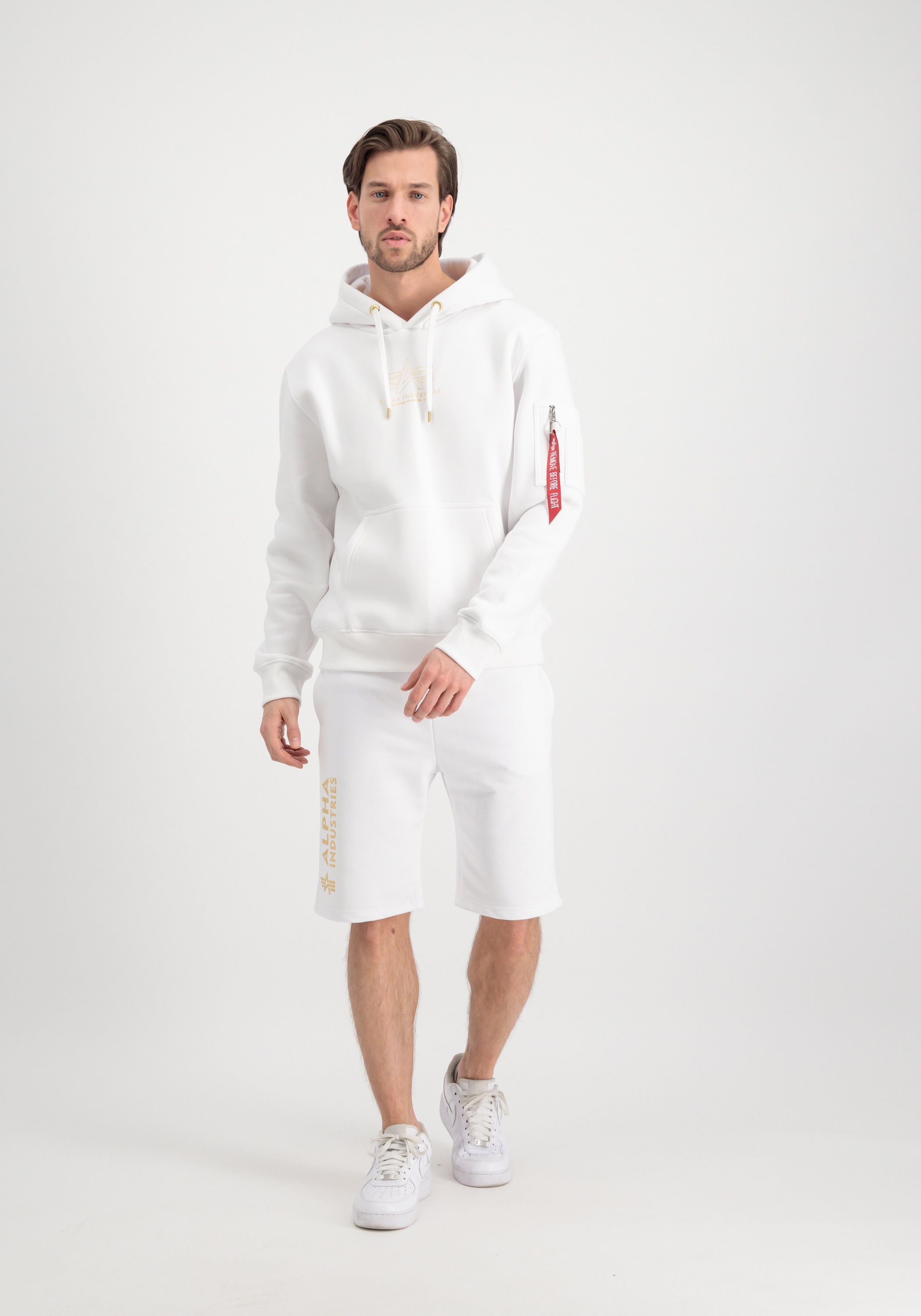 Alpha Industries Sweatshorts »Alpha Industries Men - Shorts Basic Short AI Foil Print«