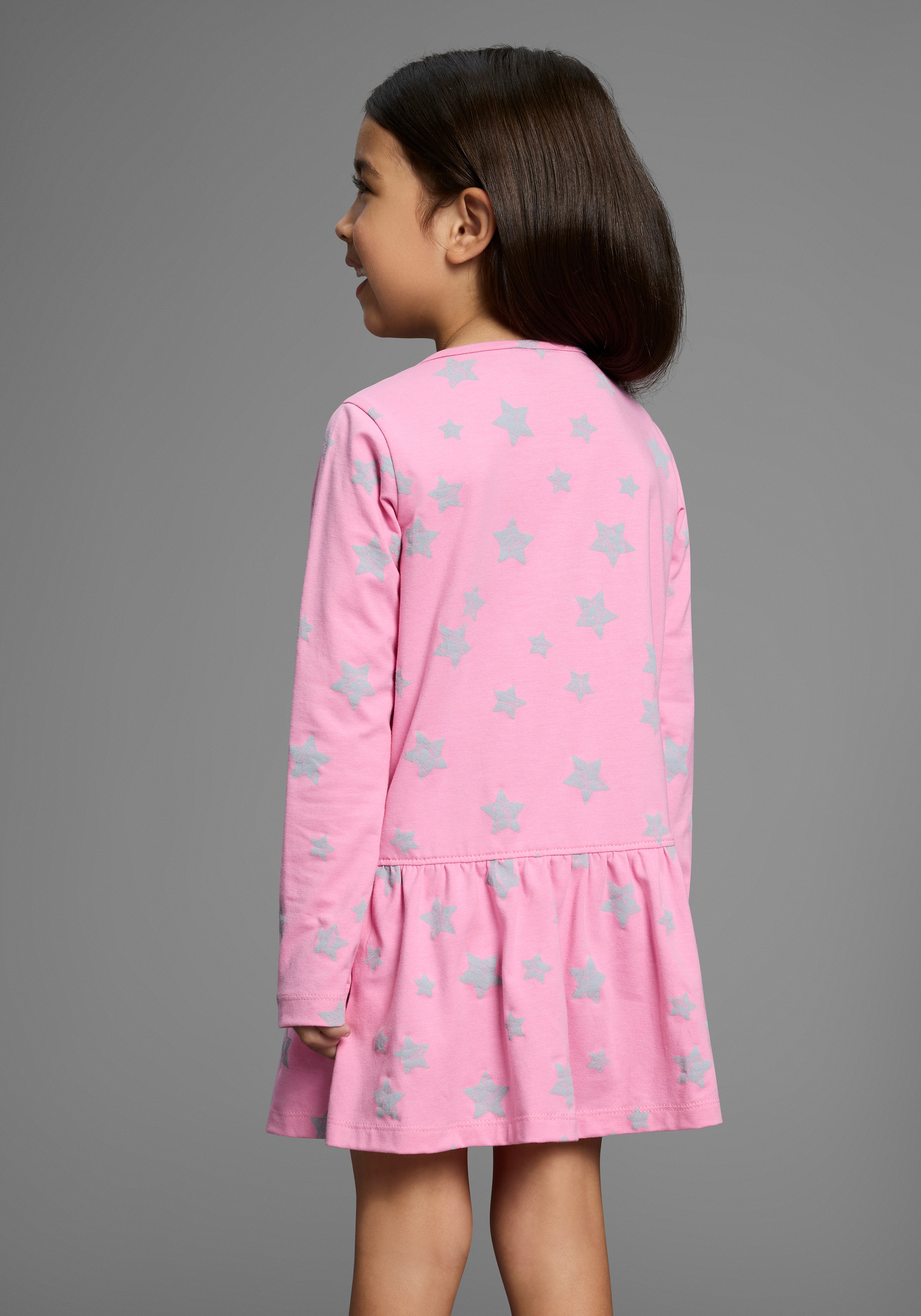 KIDSWORLD Jerseykleid »Kleid mit Pailletten«, Shirtkleid mit süsser Paillettenapplikation