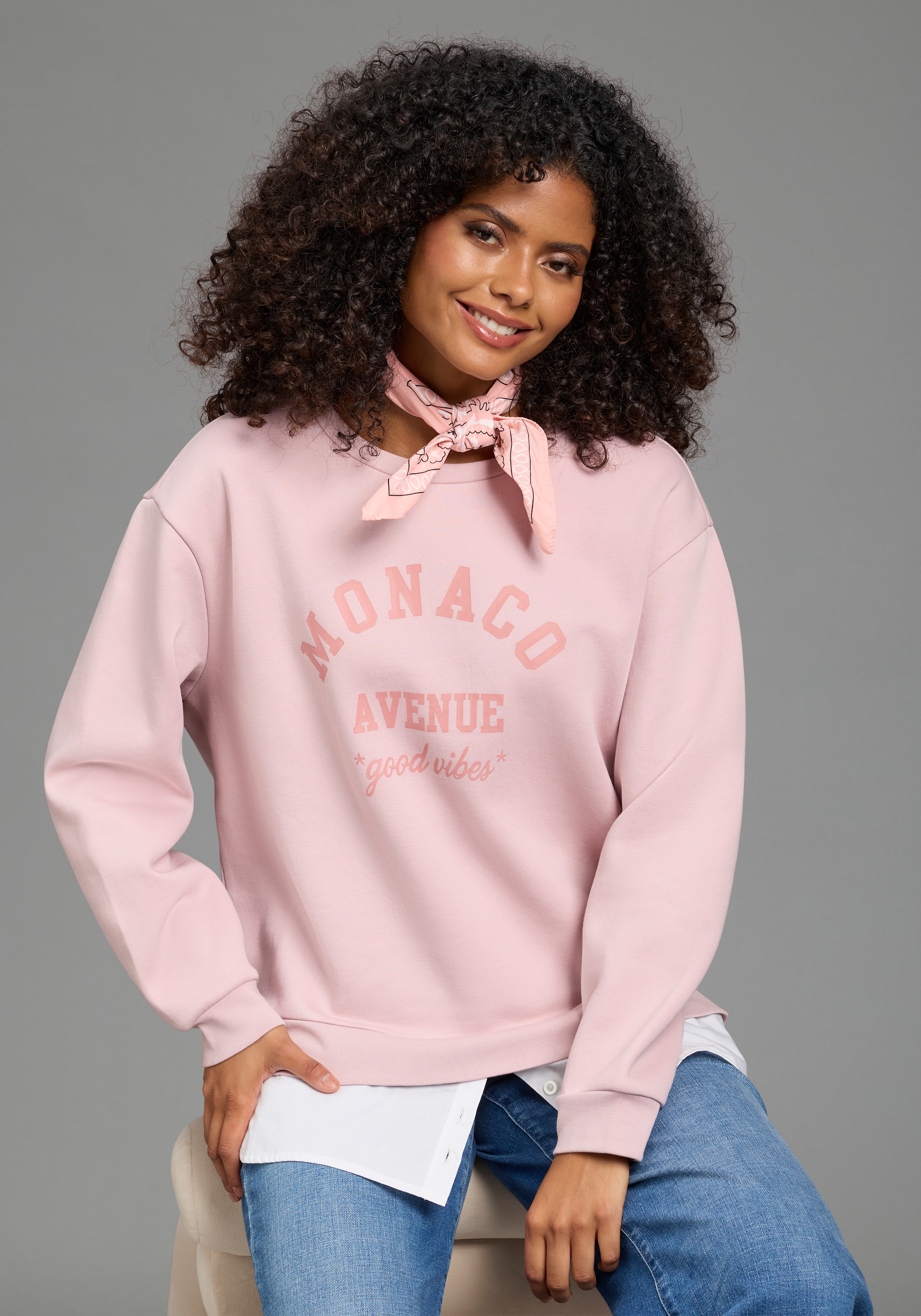 Image of Laura Scott Longsweatshirt, in 2-in-1 Optik durch angesetzes Blusenteil mit harmonischen Druck