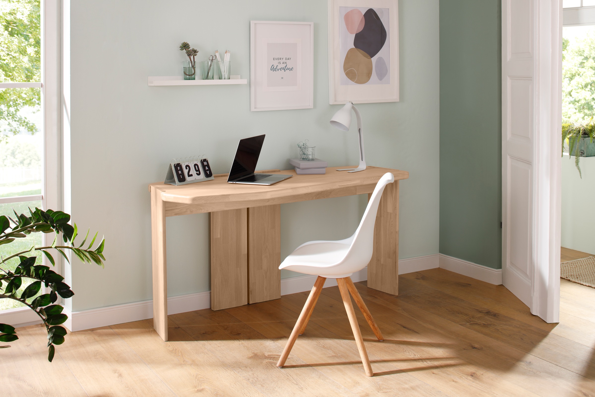 Image of Home affaire Schreibtisch »Baumwall«, aus Eiche massiv, Grosse Arbeitsplatte, Designed by Leonhard Pfeifer bei Ackermann Versand Schweiz