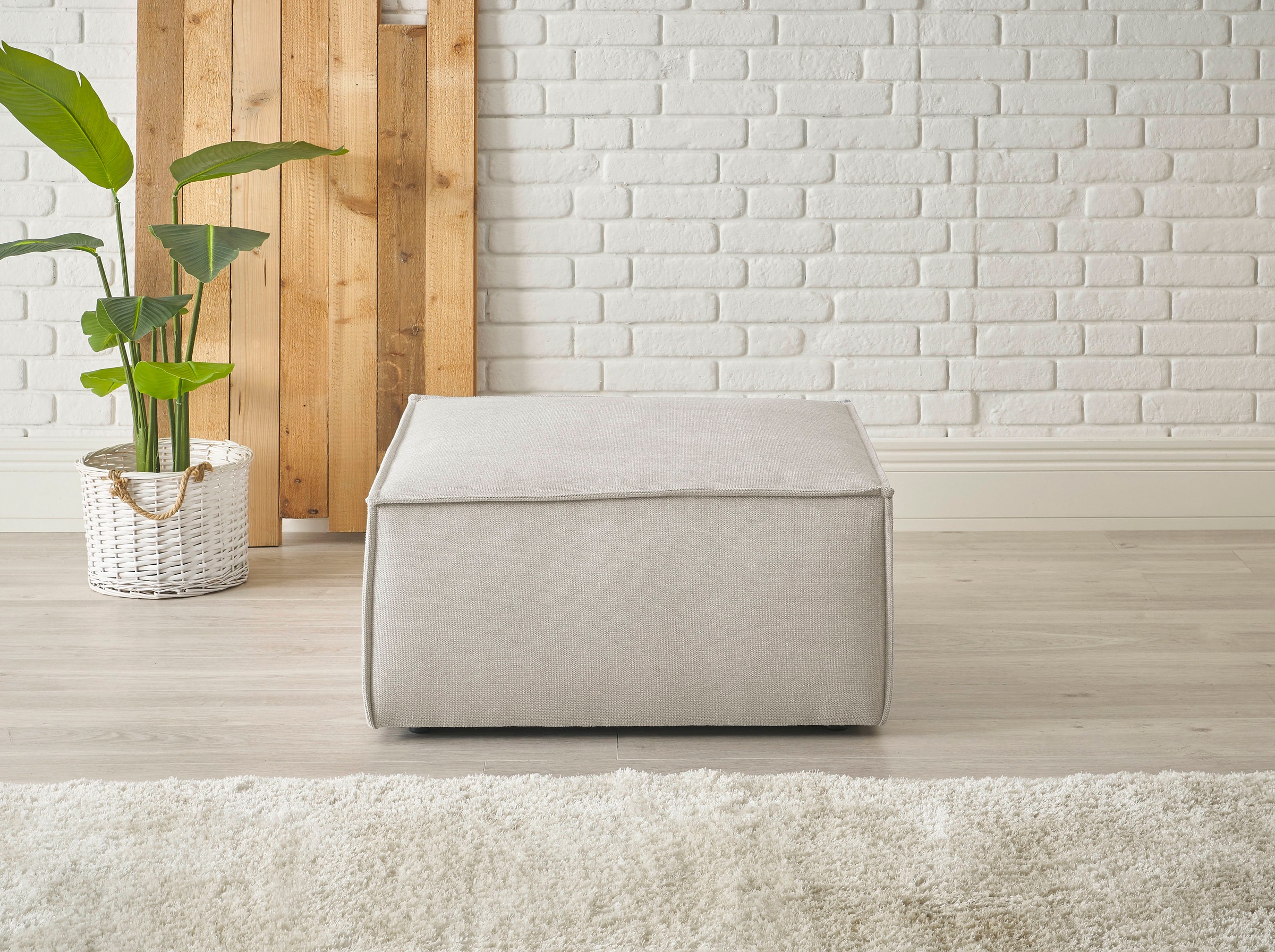 Image of GOODproduct Hocker "FINNLEY, Polsterhocker in Bouclé, Struktur fein u. Mega Cord verfügbar" passend zum Loveseat der Serie Finnley