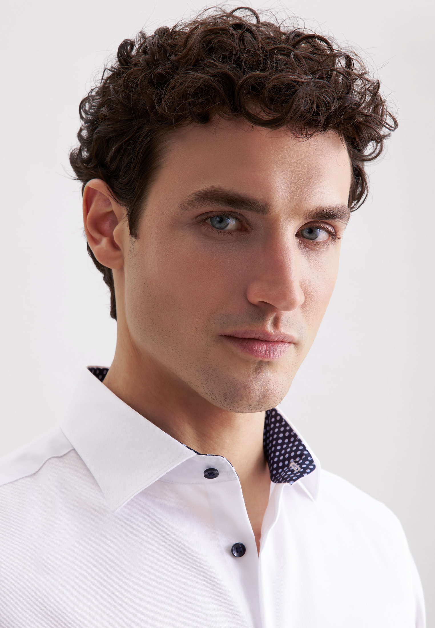 seidensticker Businesshemd »Schwarze Rose« Shaped 1/1 Extra lang Kentkragen Uni