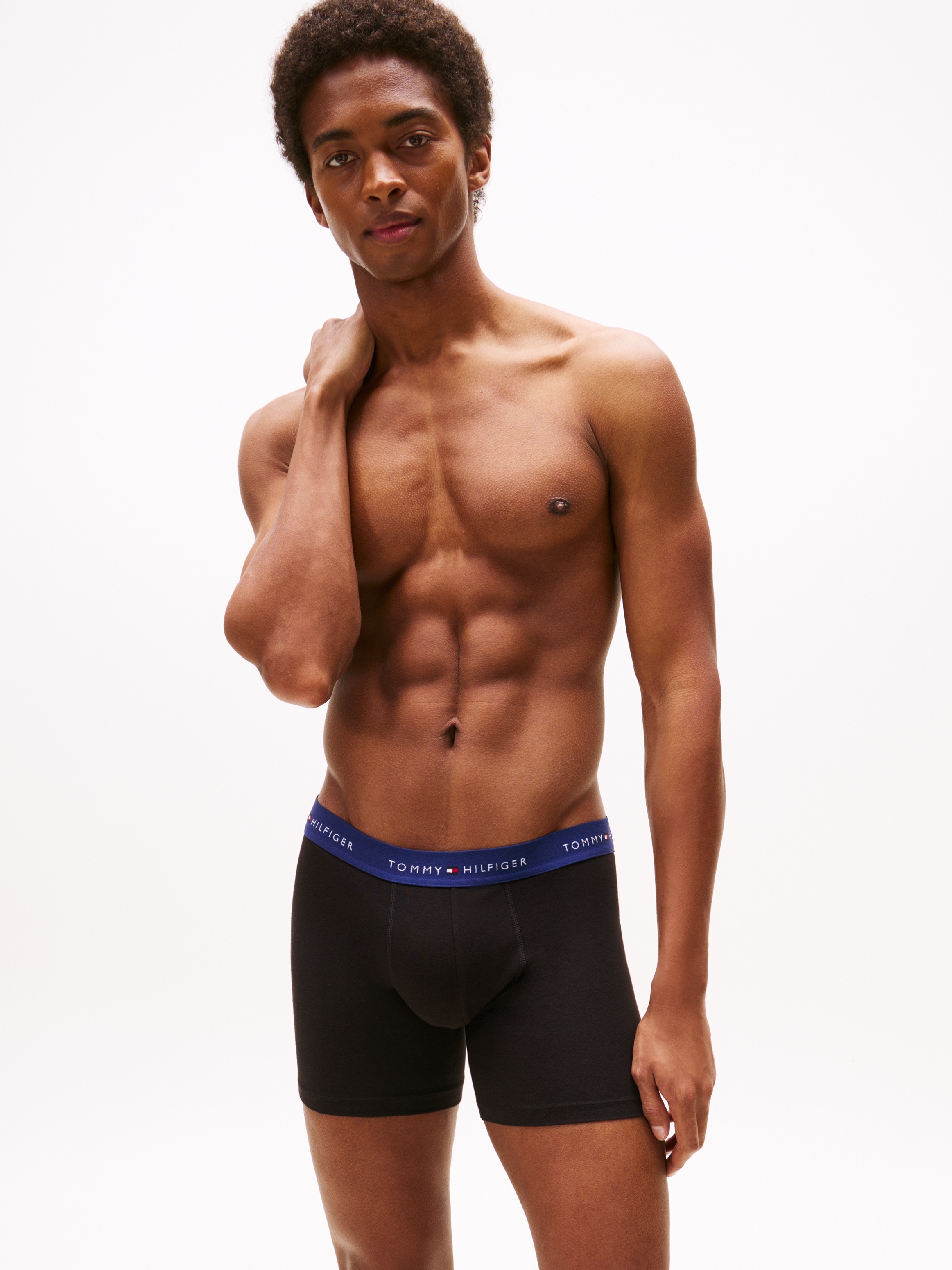 Tommy Hilfiger Underwear Boxershorts »3P BOXER BRIEF WB« Packung, 3er-Pack, 3 Stk. tlg., mit kontrastfarbenem Logobund