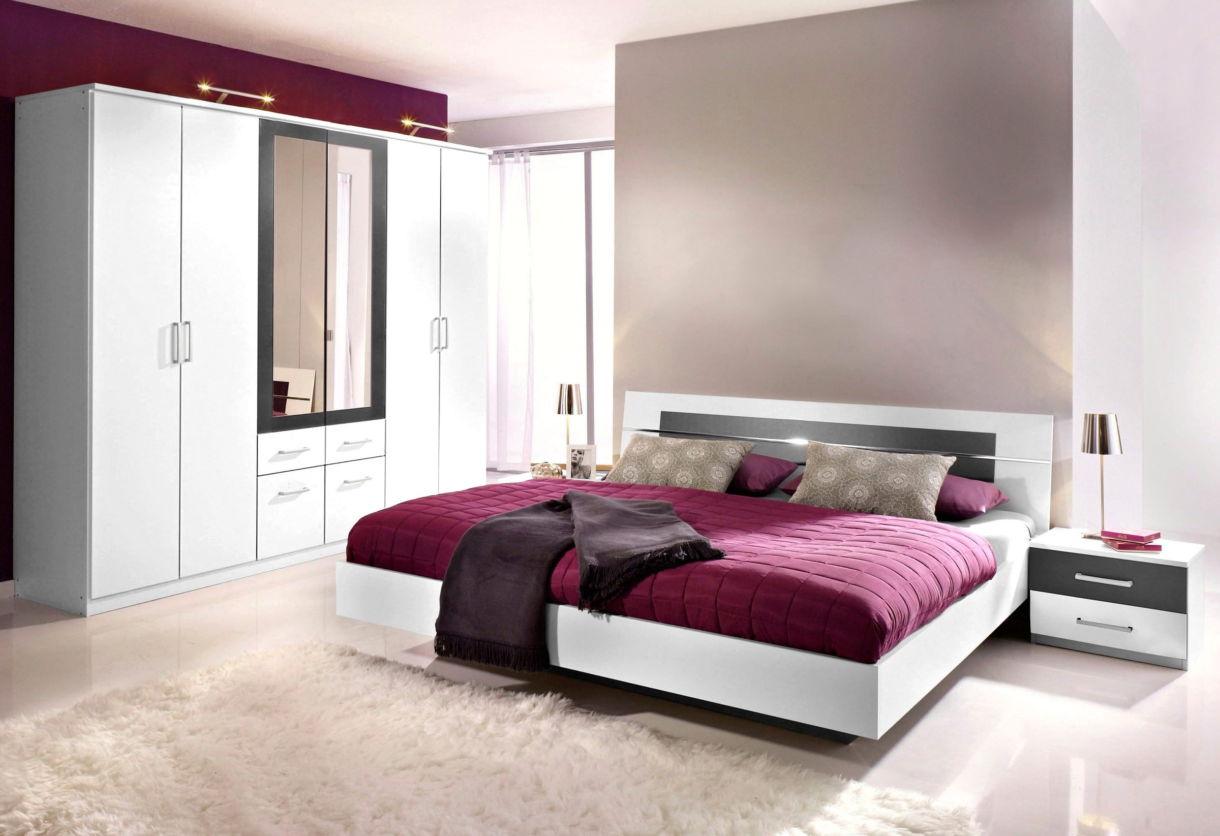 rauch Kleiderschrank »Drehtürenschrank Schrank Garderobe BURANO« mit Schubladen und Spiegelumrandung in Farbabsetzung MADE IN GERMANY