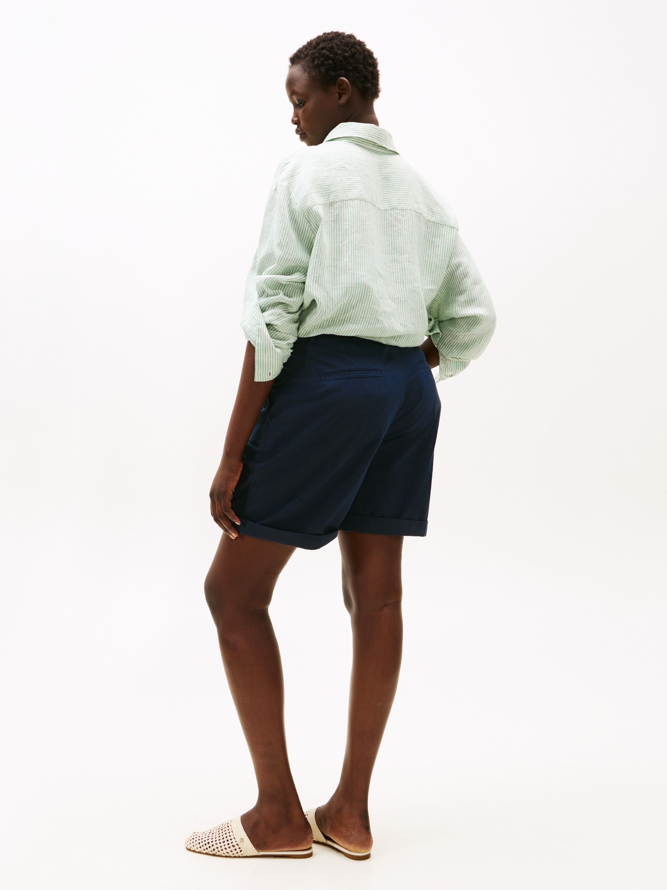 Tommy Hilfiger Curve Shorts »CRV CO BLEND GMD CHINO SHORT«, in Grossen Grössen, Chino Qualität, Logostickerei